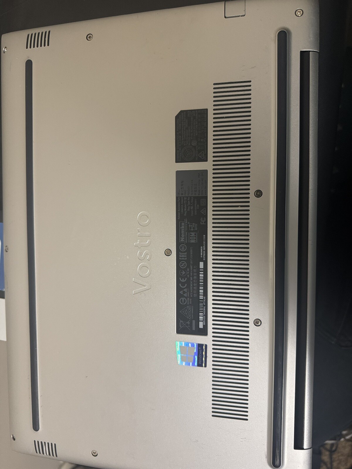 Dell Vostro 5471 i5-8250U, 8GB RAM, 250GB SSD Service Tag 47yxl42
