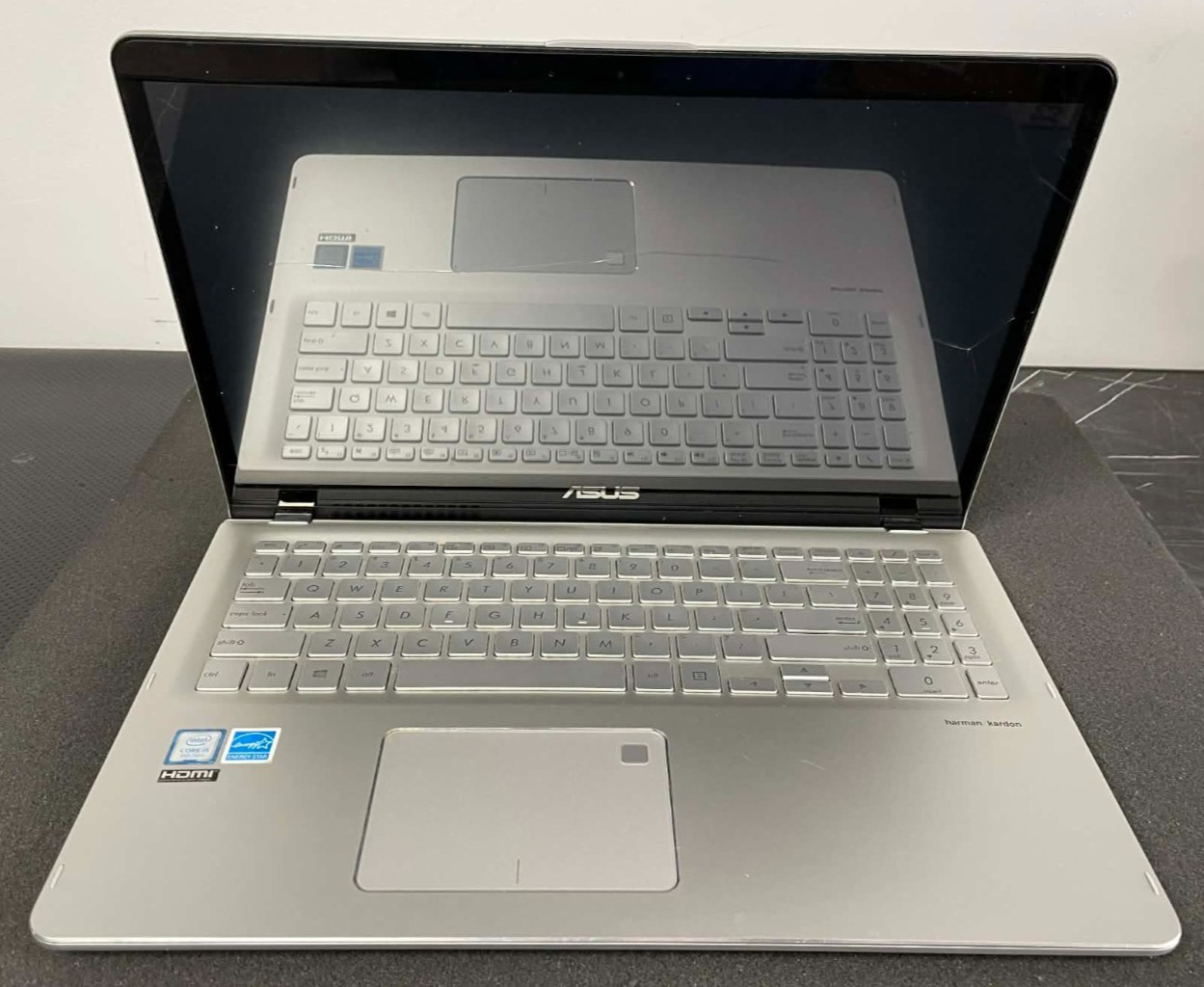 ASUS Q505UA-BI5T7 15.6″ Laptop – Intel Core i5-8250U 8GB Ram NO HD/OS