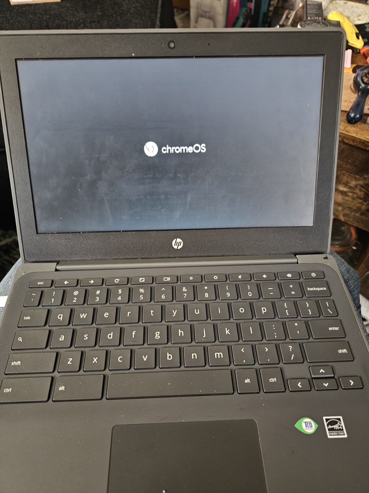 HP CHROMEBOOK G8. FACTORYRESTORED. 11.6 INCH. WORKING. COMES WITH A CHARGER.