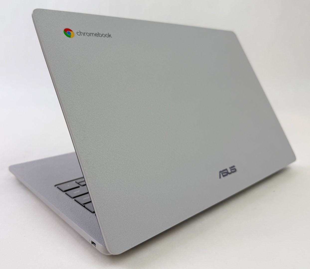 ASUS CX14 14″ FHD Touch Celeron N4500 8GB 128GB eMMC Chromebook CX1405CKA-IS88FT