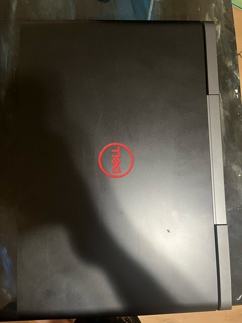 Gaming Laptop Dell G5 Model: 5587, Black, Red accent/backlit.
