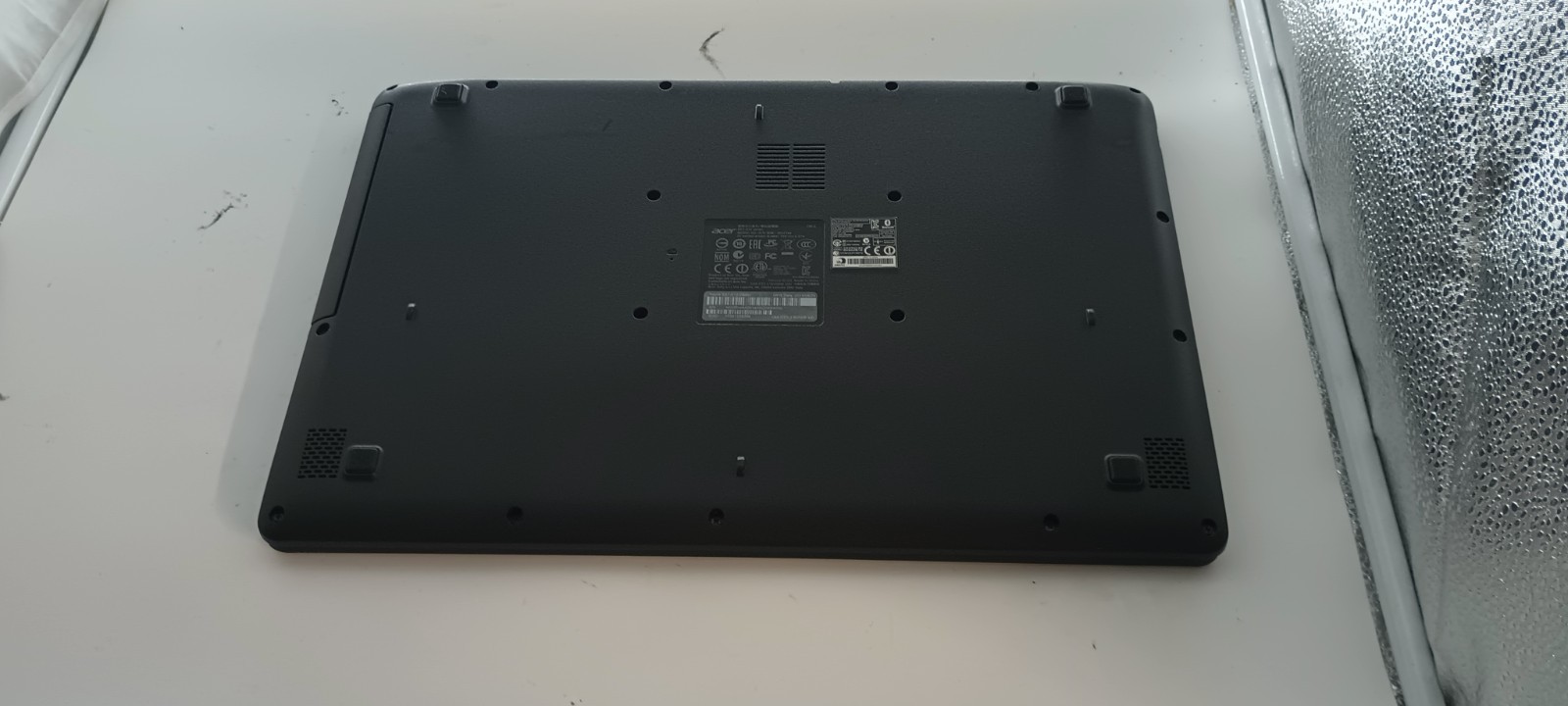 58398 Aspire ES1-512 w/AC. Celeron N2840.4GB.500GB HDD.15.6″.W11.Nice!