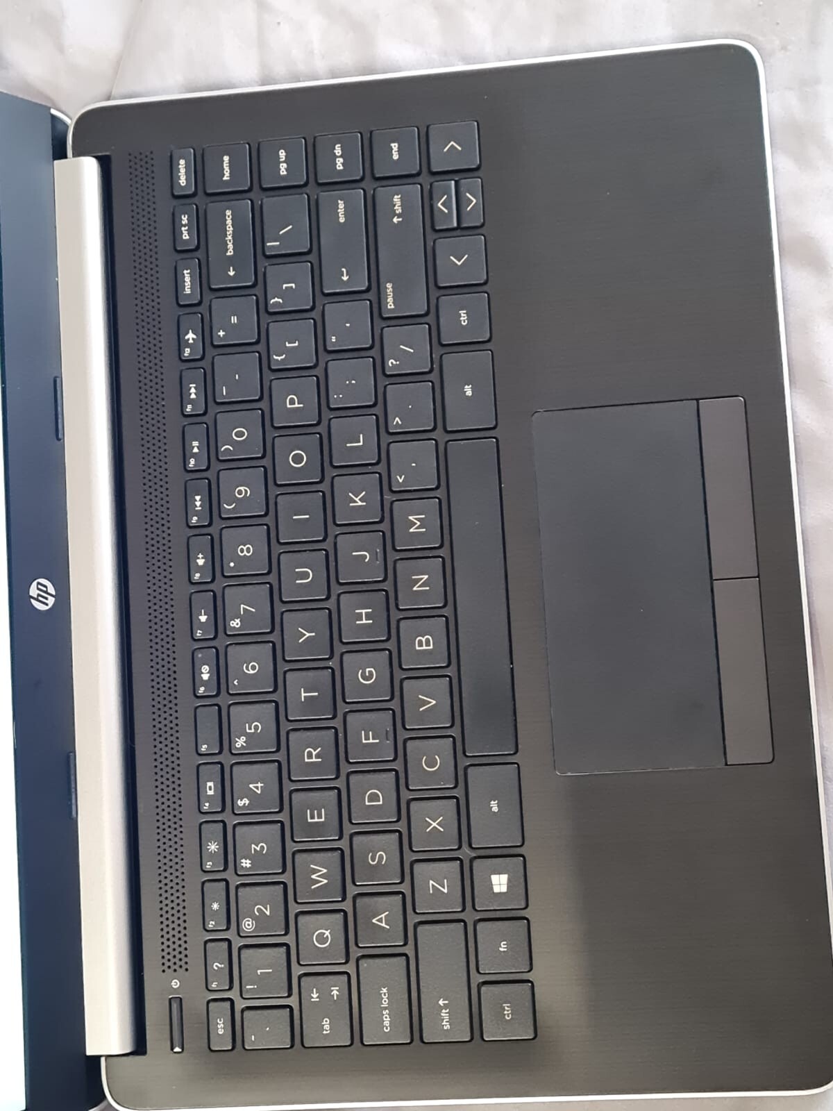 HP 14-dk0002dx 14″ (128GB, AMD A9-9425 Dual-Core, 3.1 GHz, 8GB) Laptop – Silver