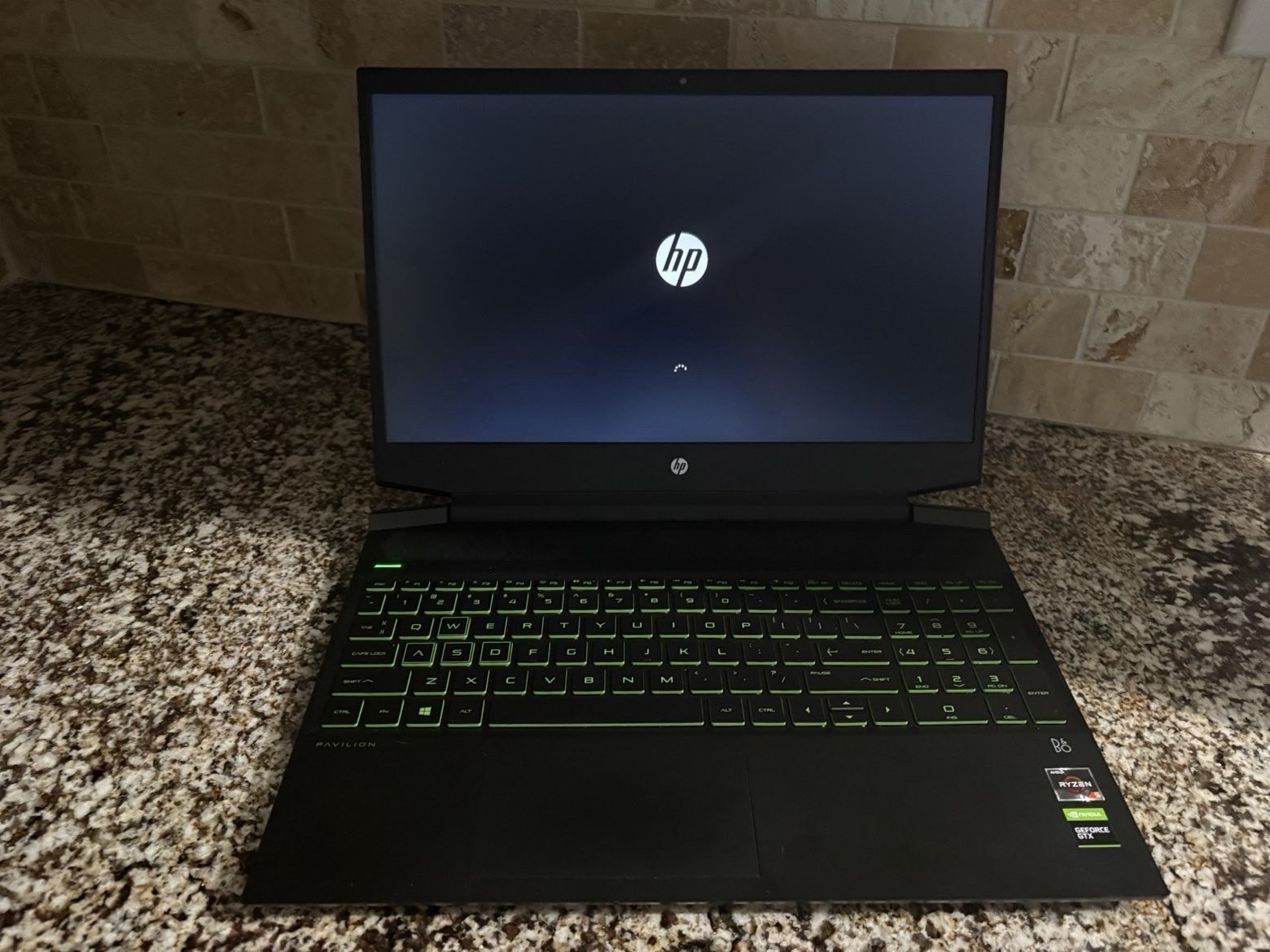 HP Pavilion Gaming Laptop 15″ | AMD Ryzen 5 3550H | 8GB RAM | 256GB SSD | Win 10