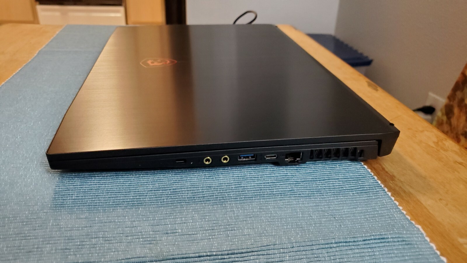 MSI GF65 THIN 10SDR-458 17.1″ (Brand new, No box, Charger included)