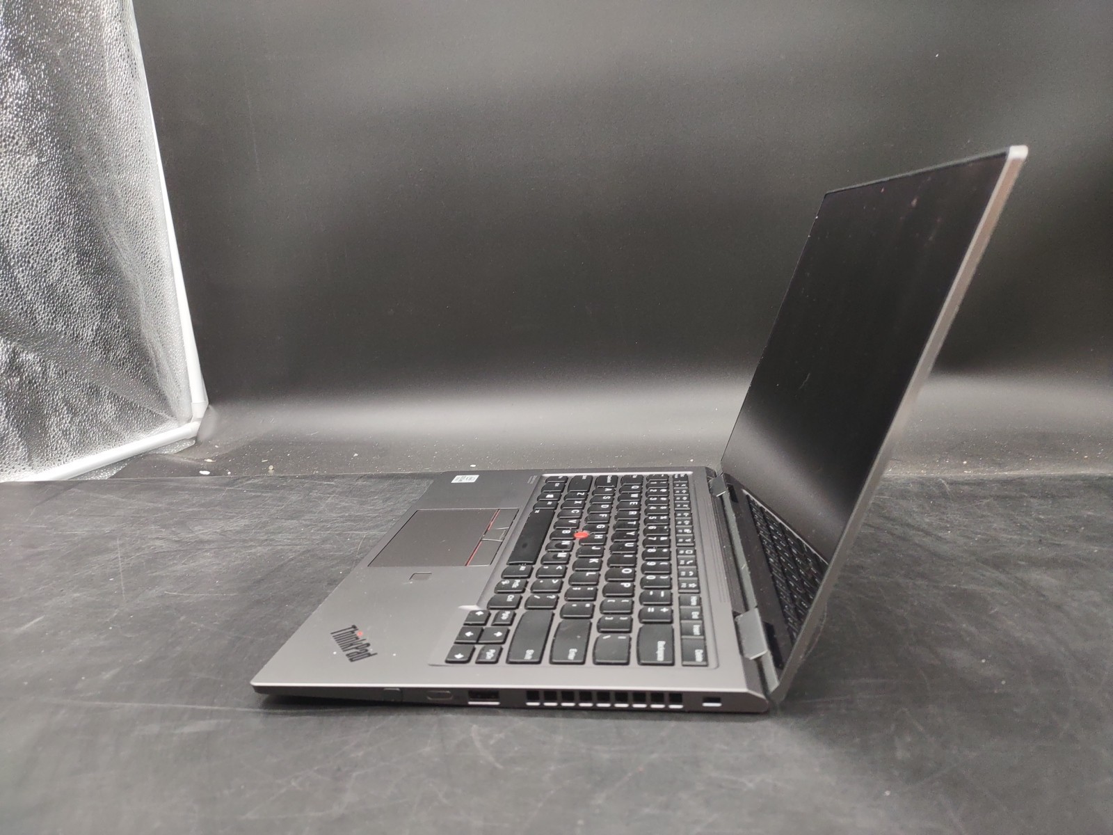 Lenovo Thinkpad X1 Yoga Gen 7 i5 1245U 32GB RAM NO SSD NO OS