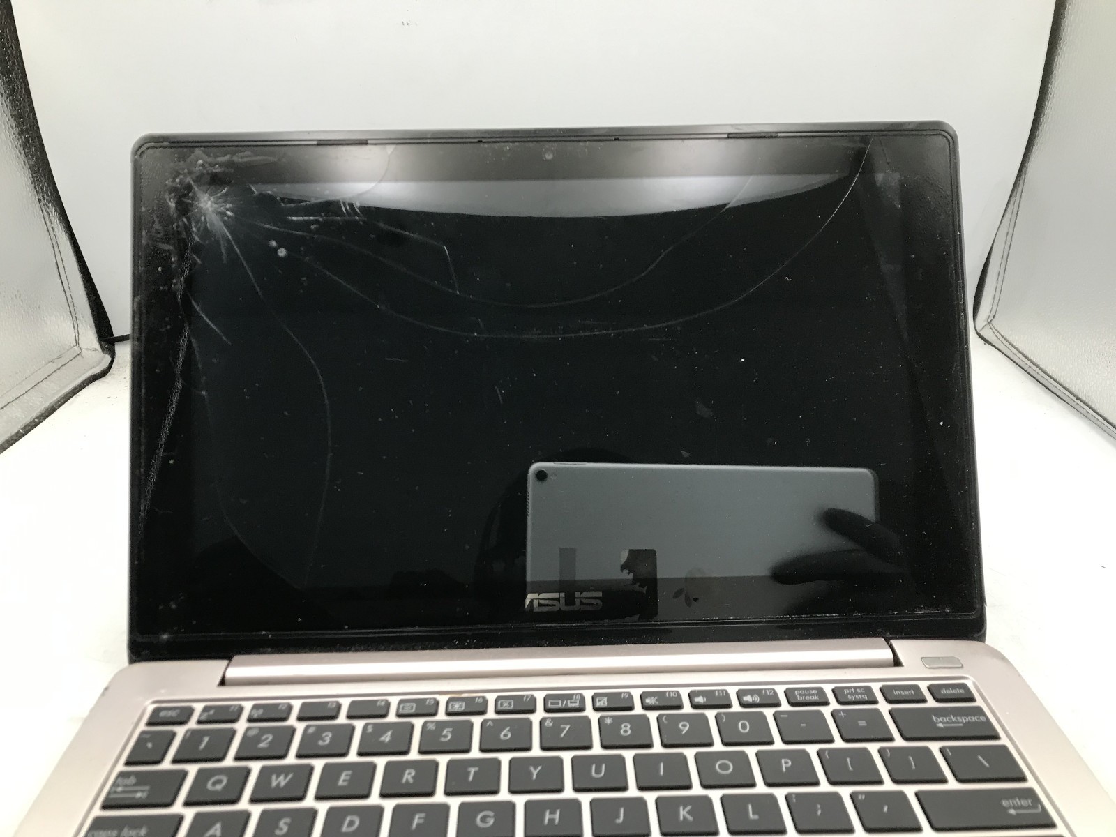 ASUS SONIC MASTER S200E – FOR PARTS/REPAIR – INTEL I3 3217U – 4GB RAM – READ -BB