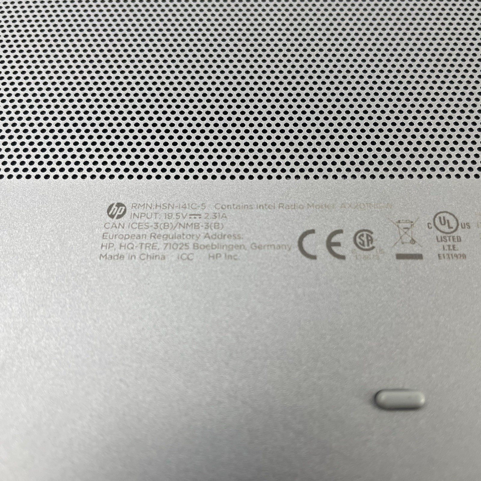 HP ZBook FireFly 15 G8 15.6″ i7-1165G7 2.8GHz 16GB RAM No SSD/OS/AC – Bad Corner