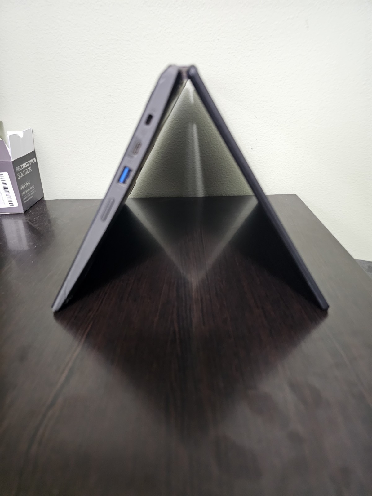 Acer 2-in-1 Chromebook Spin R752T-C3M5 4GB RAM, 32GB HD – Charger Included