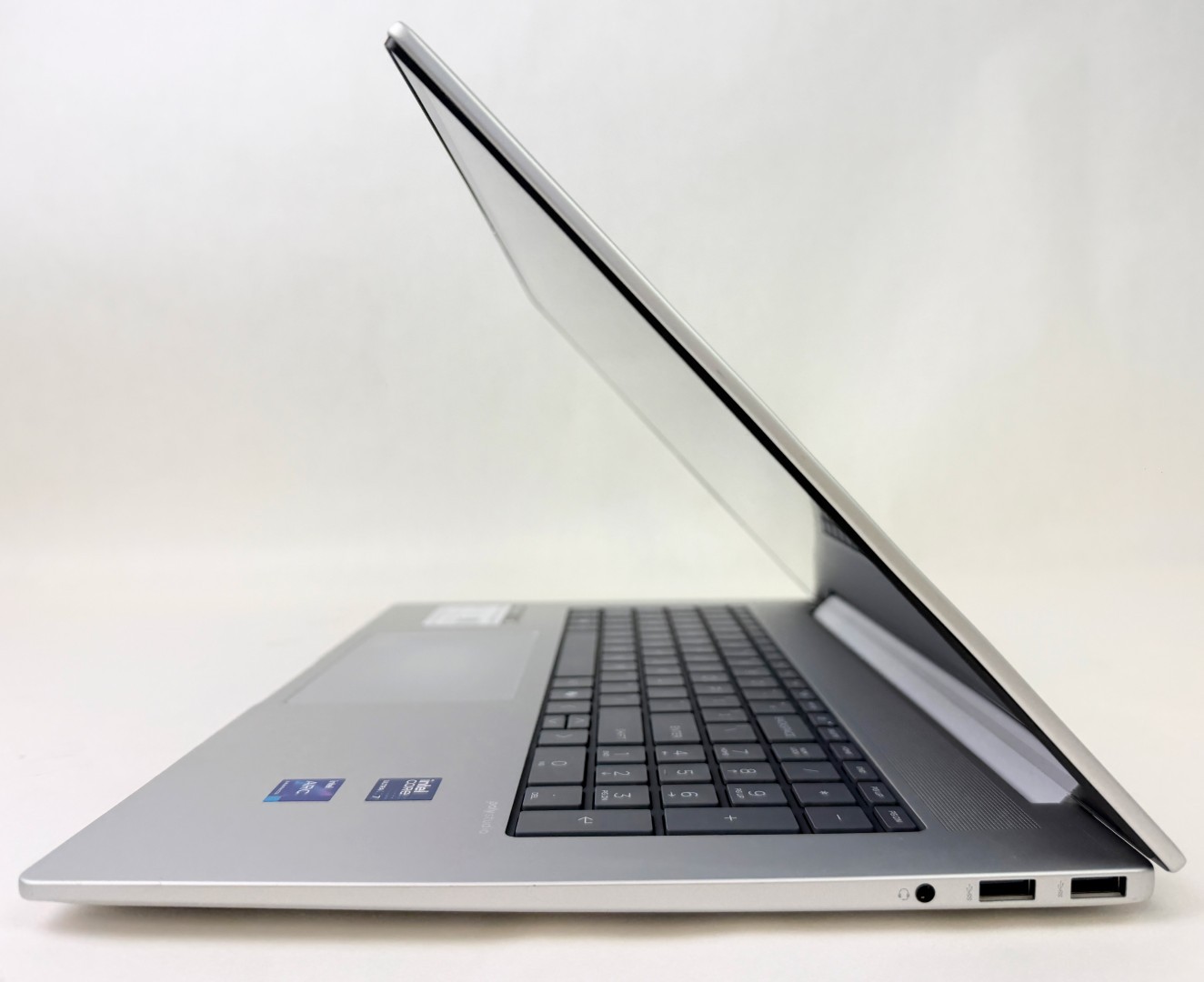 HP Envy 17-da0013dx 17.3″ FHD Touch Ultra 7 155H 16GB 1TB SSD W11H
