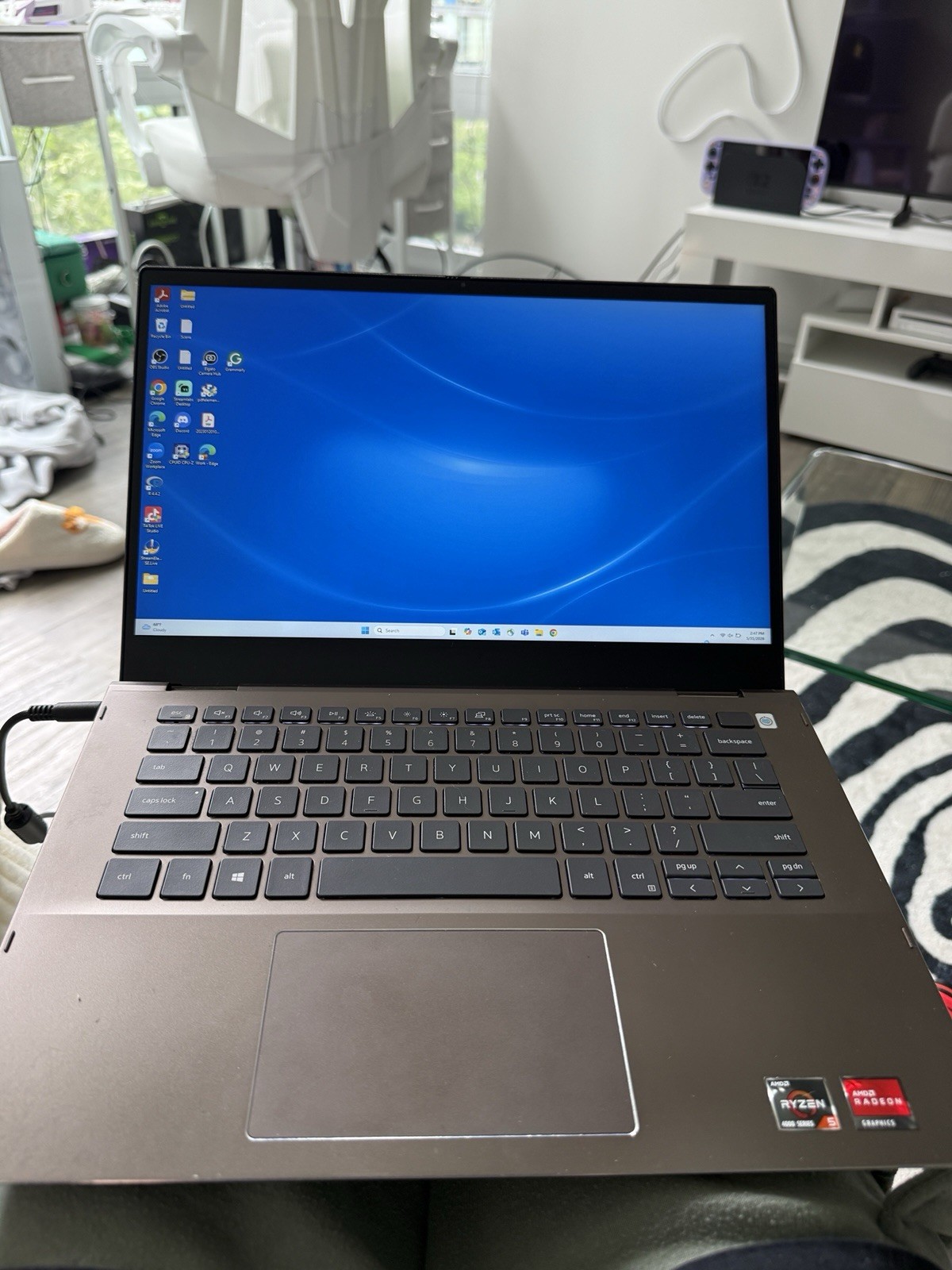 Dell Ryzen 5 4500U Laptop 8GB RAM 256GB SSD Radeon Graphics