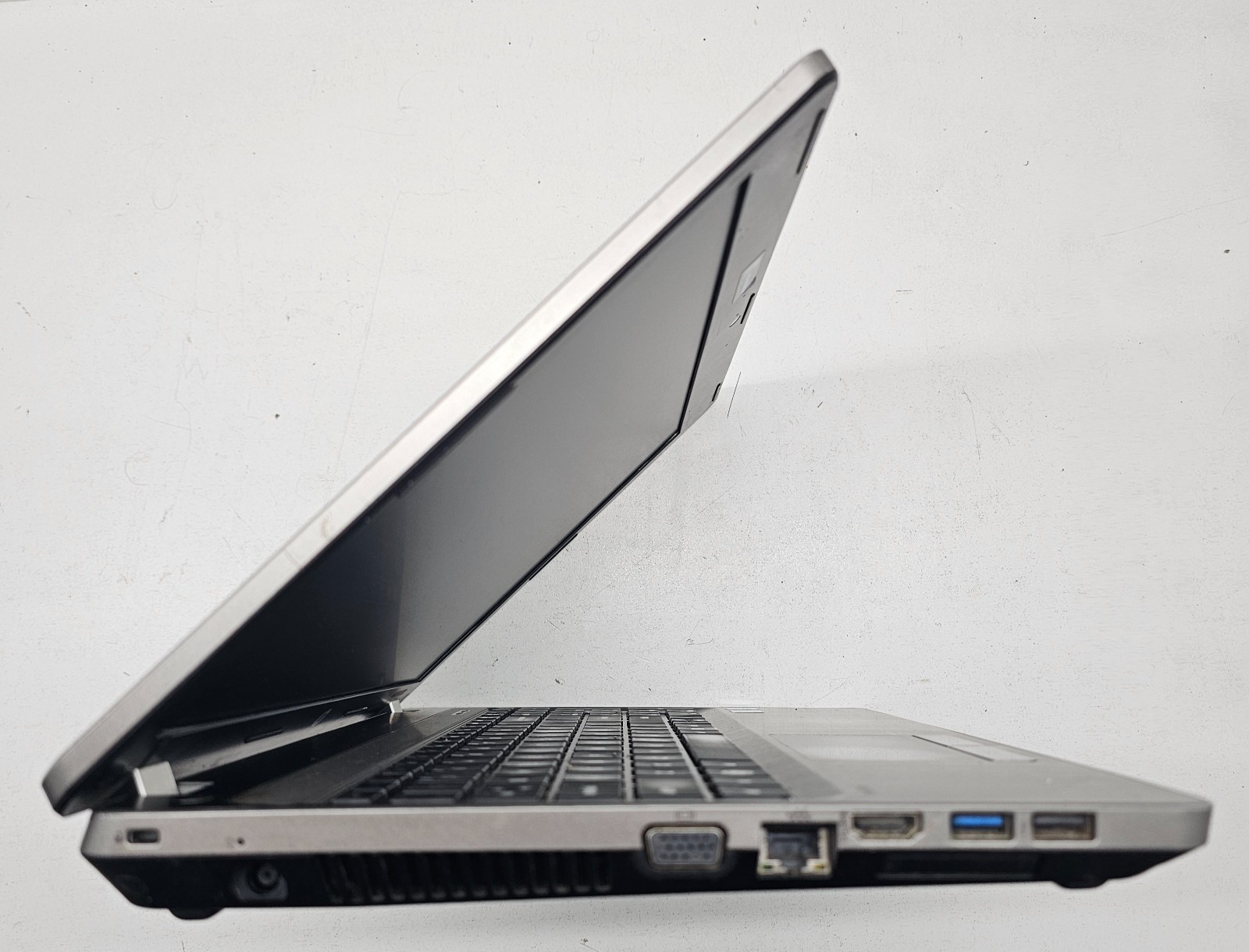 HP ProBook 4530s 15.6″ Laptop Intel Core i3-2350M 4GB Ram NO HD/OS (FL)