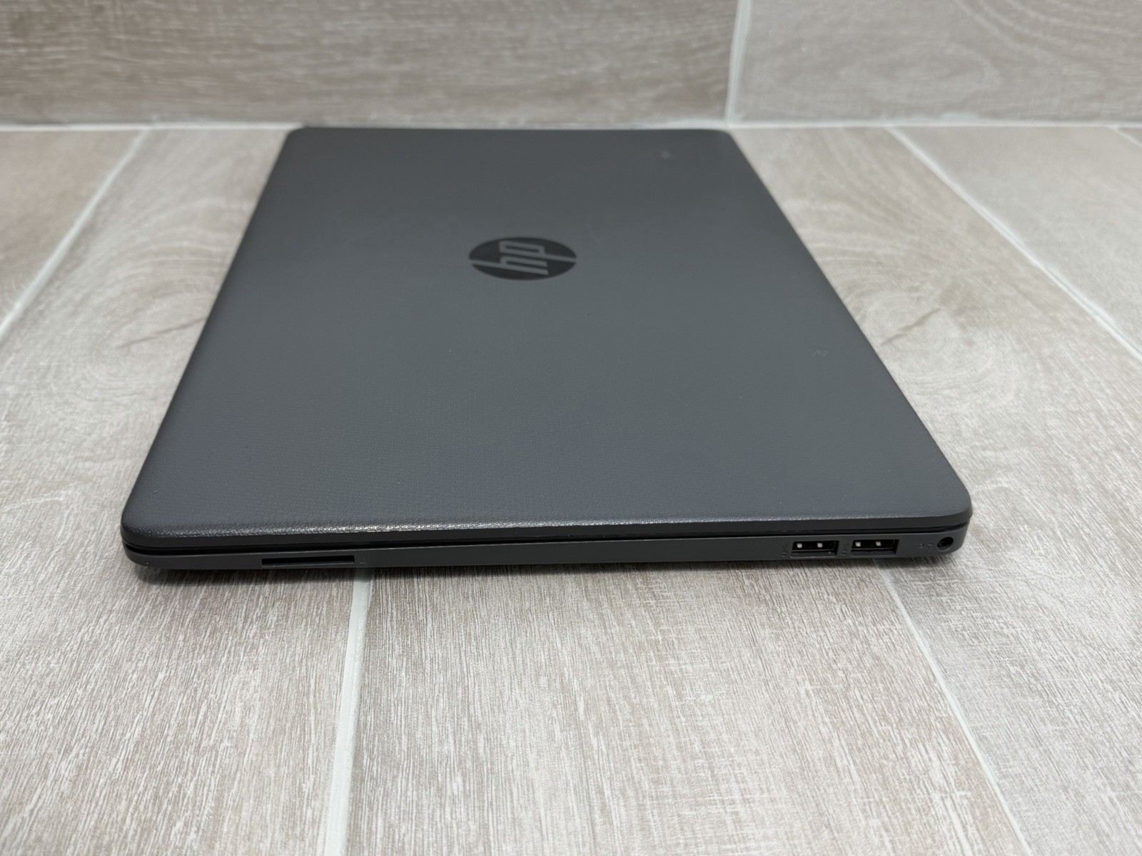 HP 255 G8 15.6″ Laptop AMD 3020e 4GB RAM 128GB SSD Win-11