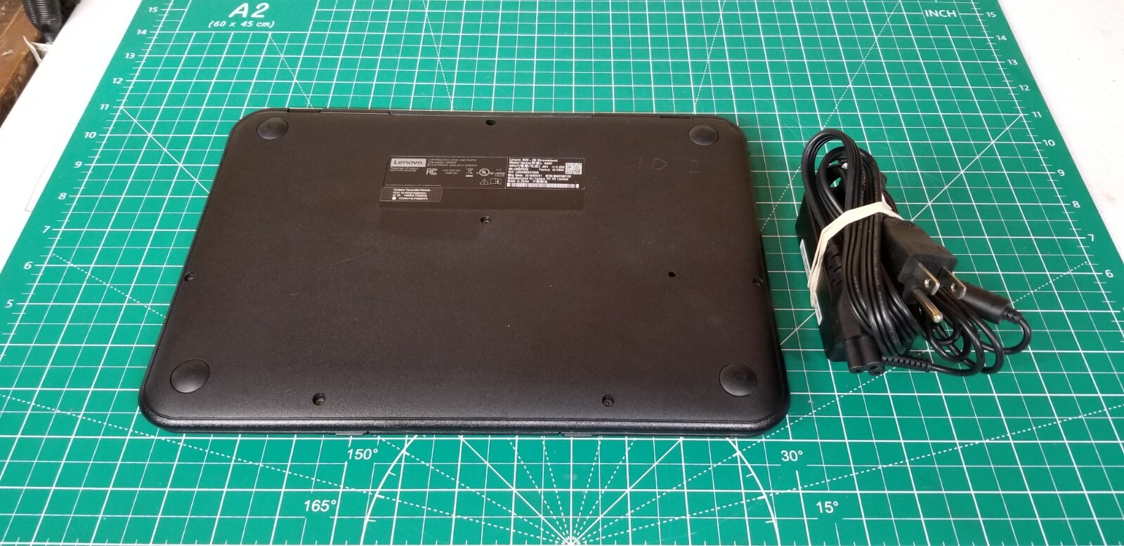 11.6″ Lenovo Chromebook N22 @1.6GHz 16GB SSD 4GB DDR3 w/oem lenovo Charger Cord