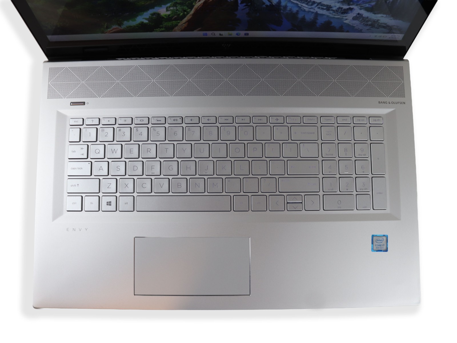 HP 17m-bw 17.3″ Touch Intel i7-8550U 16GB DDR4 512GB SSD NVIDIA GeForce MX150