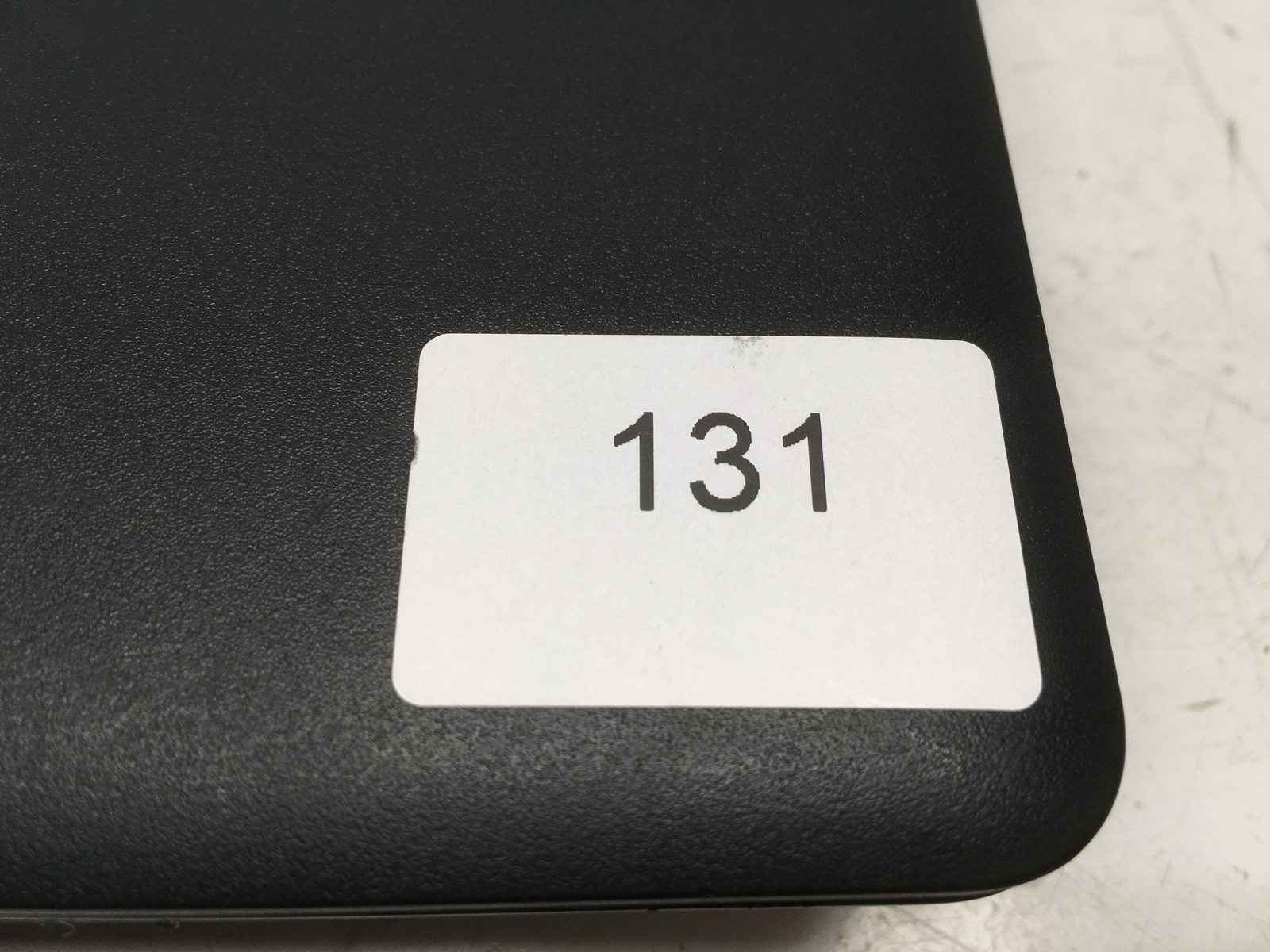 Dell Latitude 3590 Intel i3-7130U 2.7GHz 4 GB NO HDD No Batt