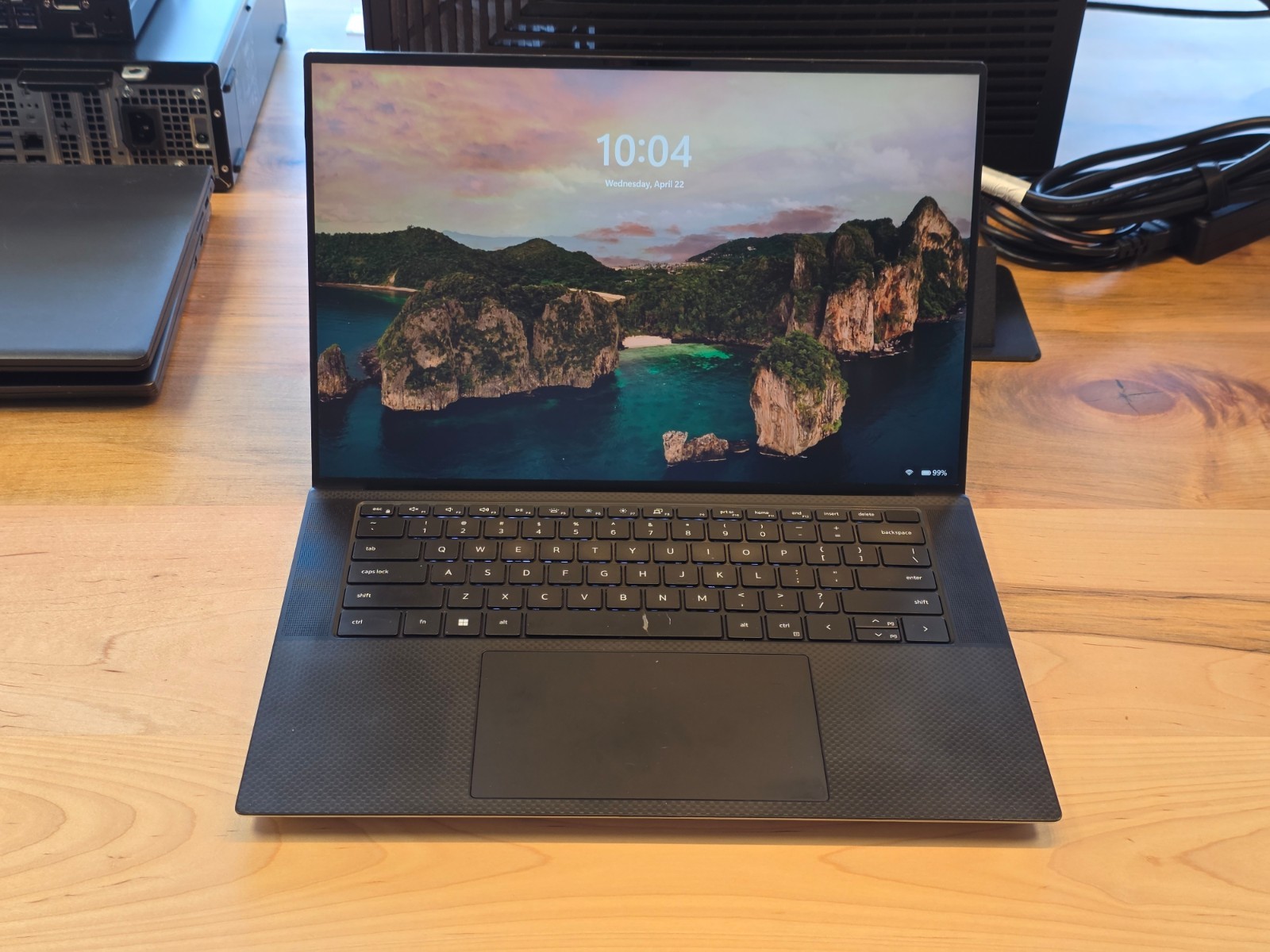 15″ Dell XPS 9520 – i7-12700H, 16GB, 1TB NVMe M.2 SSD | NVIDIA GeForce RTX 3050