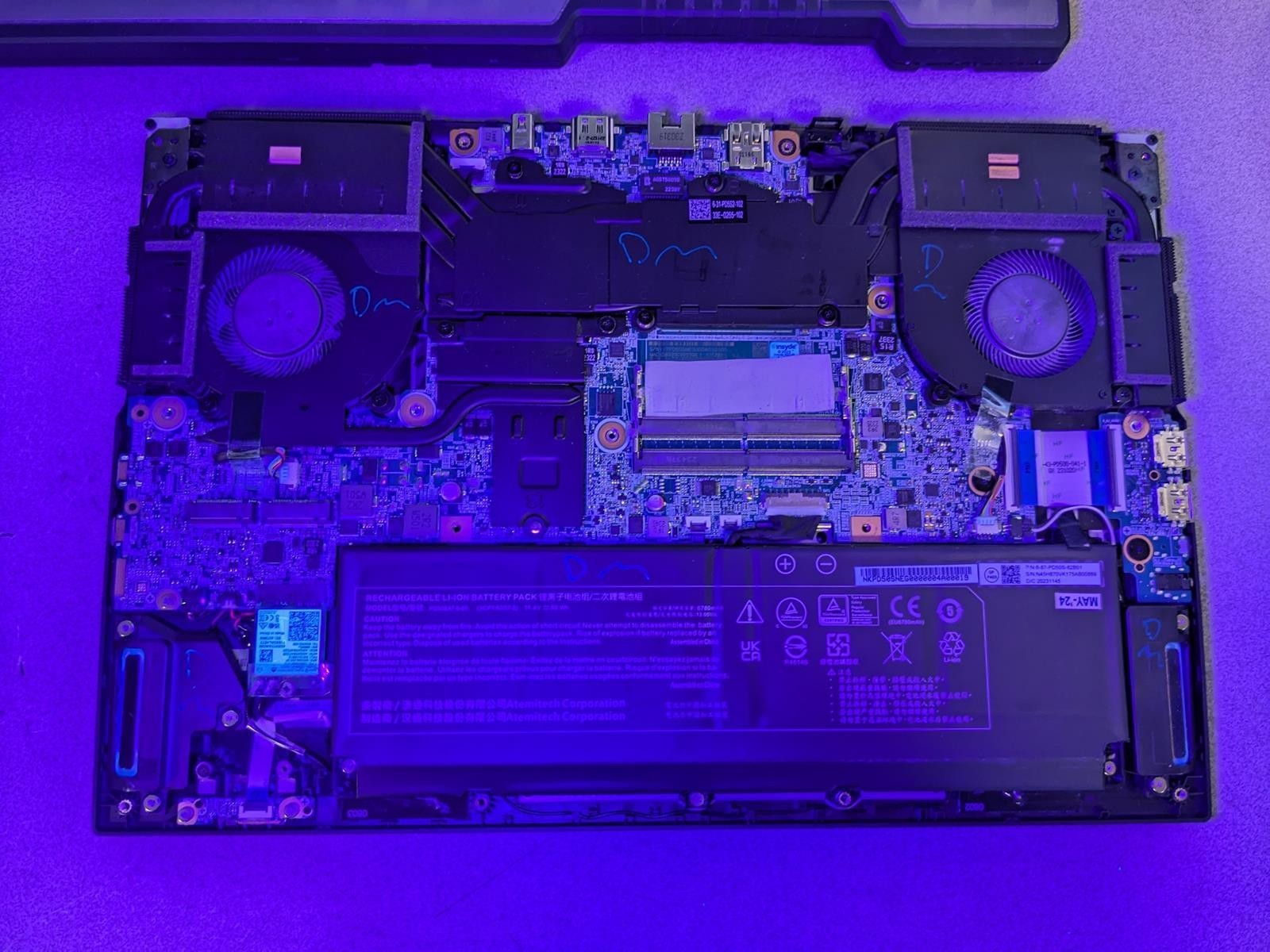 SYSTEM76 SERW13 i9-13900HX @ 1.6GHz, NO RAM/HDD/OS – (FOR PARTS)