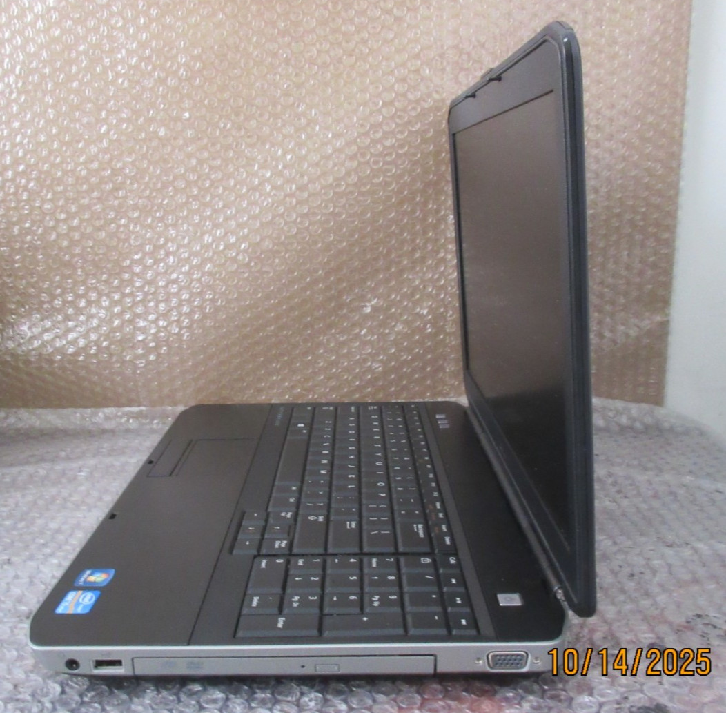 Dell Latitude E5530 Intel Core i3-3110M @ 2.40GHz 4GB RAM 128GB SSD 15.6″ WIN11P