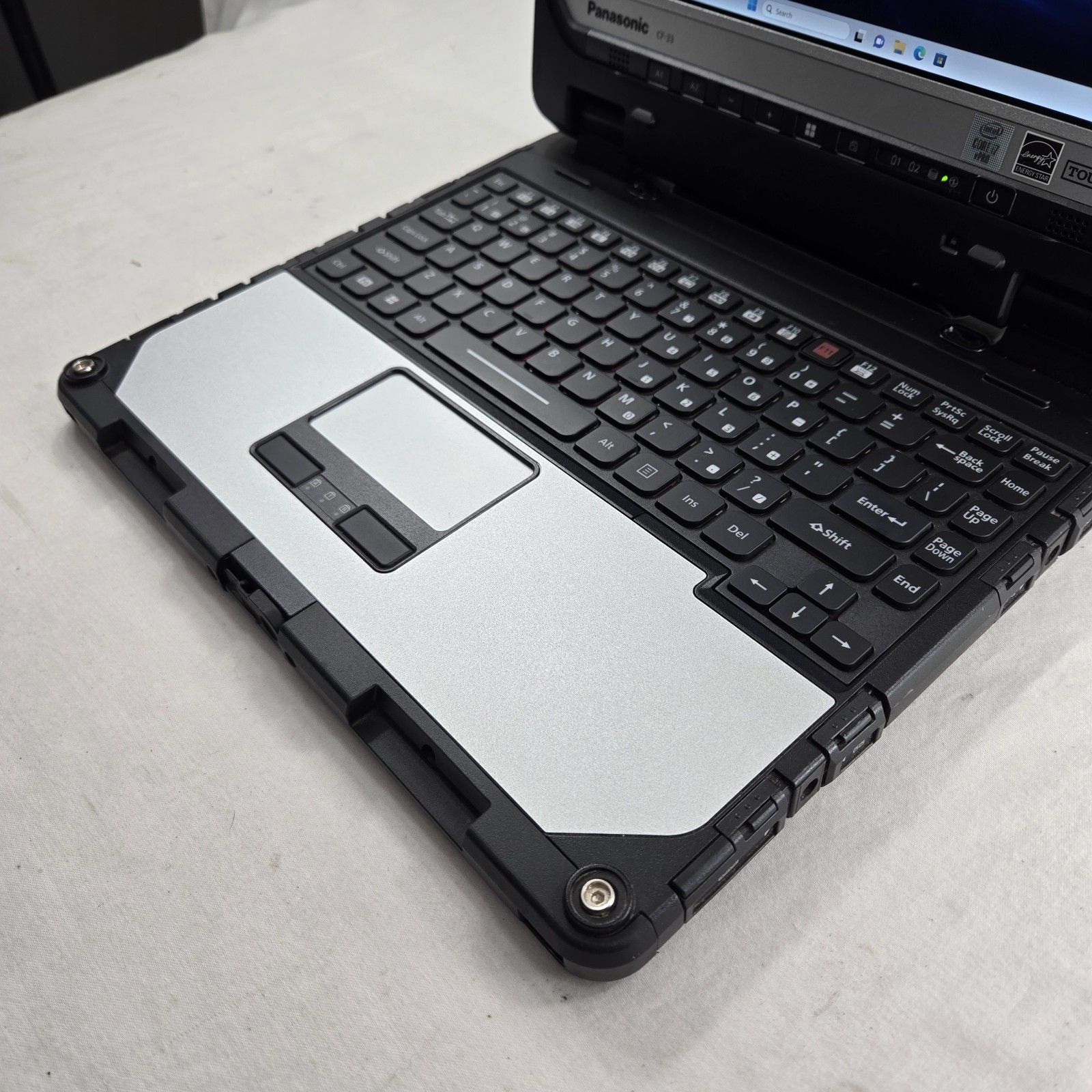 Panasonic Toughbook CF-33 i7-10810U 1.10GHz 512GB SSD 32GB Ram 4G GPS — Grade B