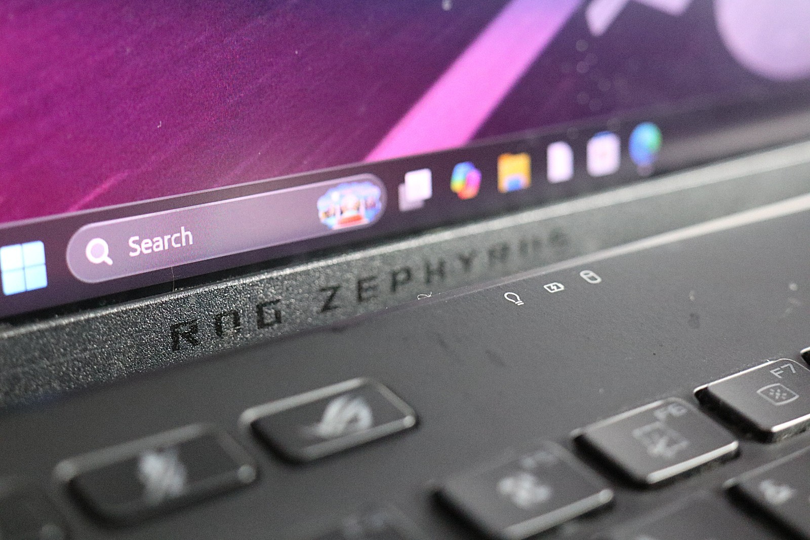 ASUS ROG Zephyrus M16 i9-11900H RTX 3060 24GB RAM 1TB SSD 16″ W11