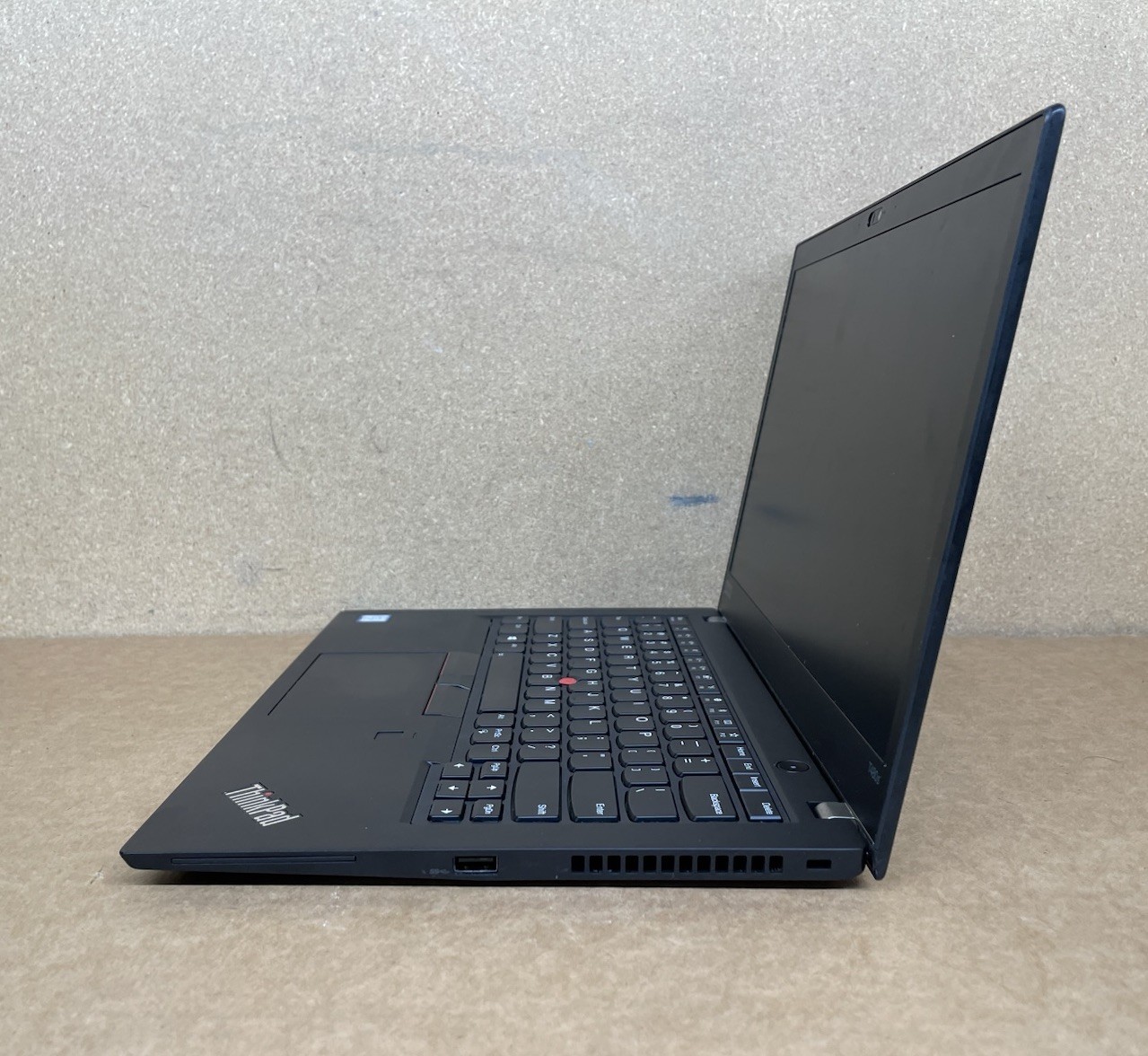 LENOVO ThinkPad T480s 14 in, Core i7-8650U, NO RAM, NO SSD | READ DESCRIPTION
