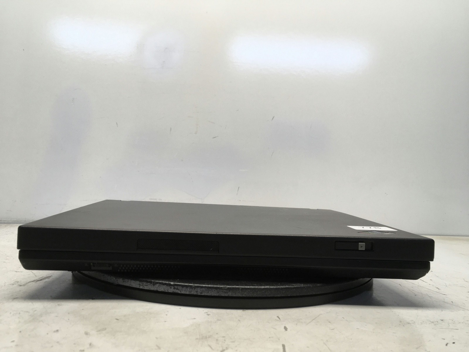IBM ThinkPad R60 Intel T2500 2GHz 1 GB NO HDD/Battery