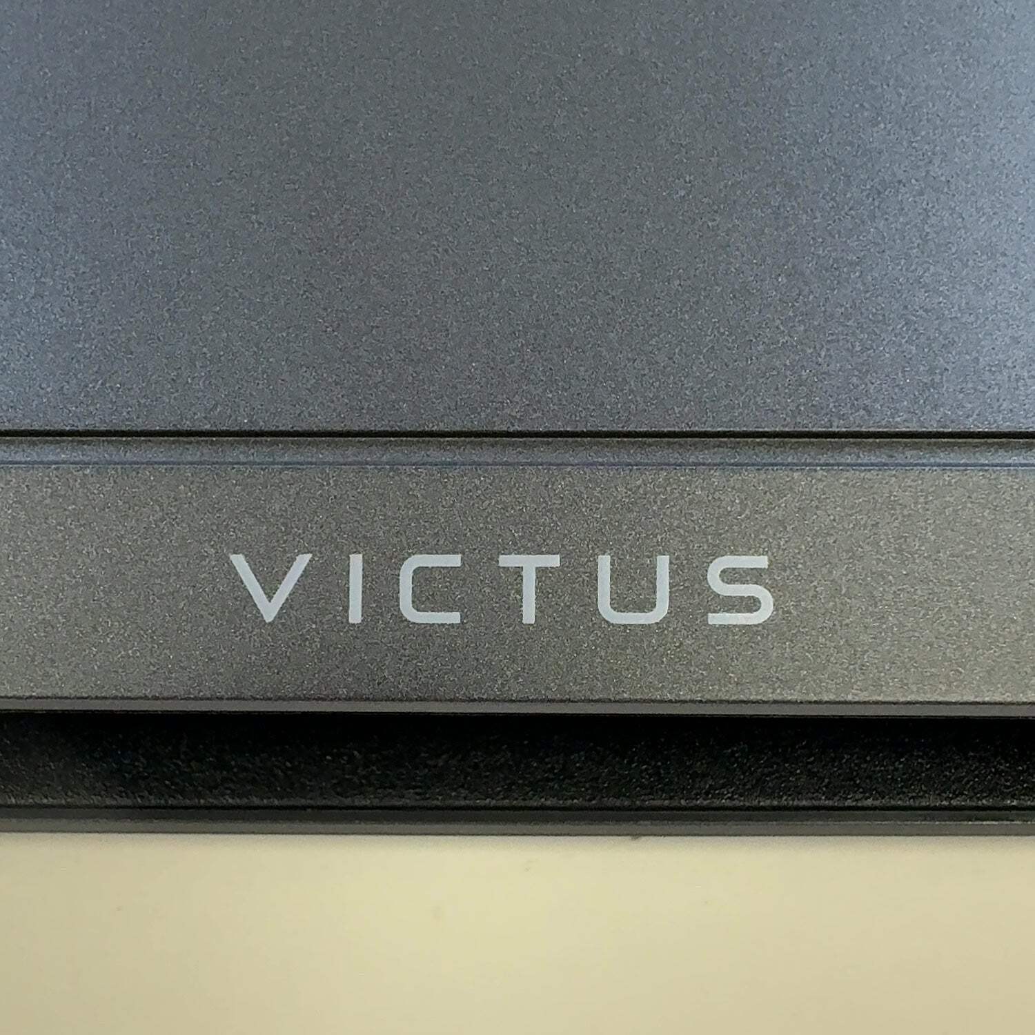 HP Victus 15-FB1013DX 15.6″ Ryzen 5 7535HS 3.3 GHz 8GB RAM 500GB SSD RTX 2050