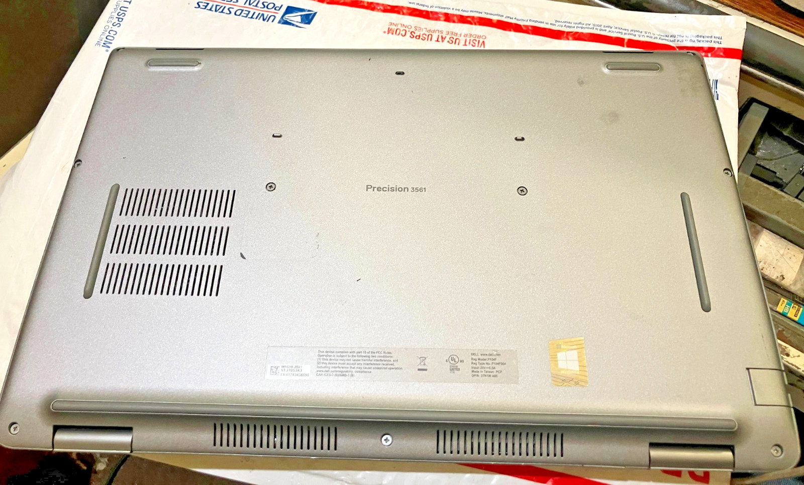 Dell Precision 3561 Core i5-11500H 2.90GHz 16GB 1TB WD SN850X 4×4.0 NVMe SSD W11