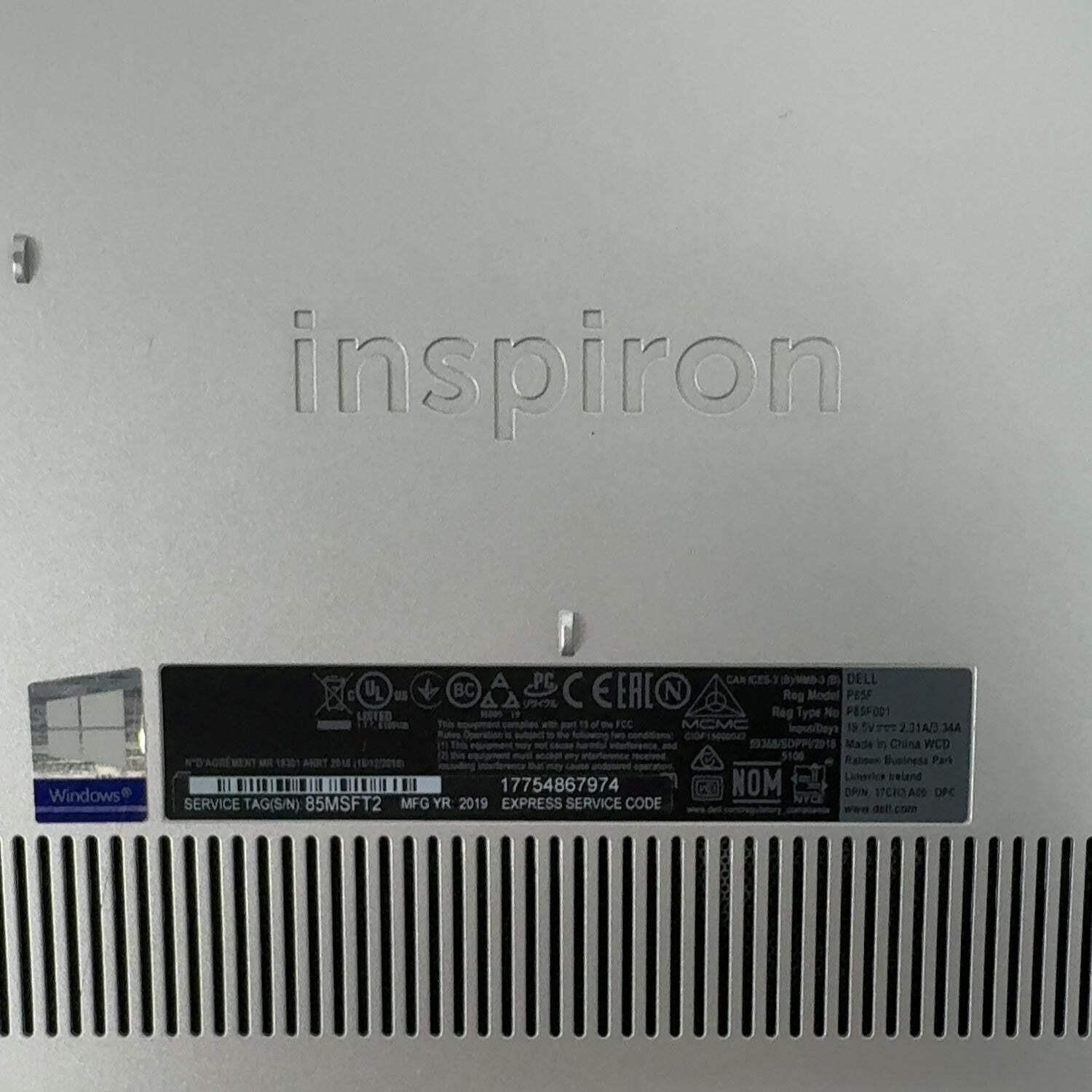 Broken Dell Inspiron 15 5584 15.6″ i5-8265U 1.6GHz 8GB RAM 256GB SSD READ