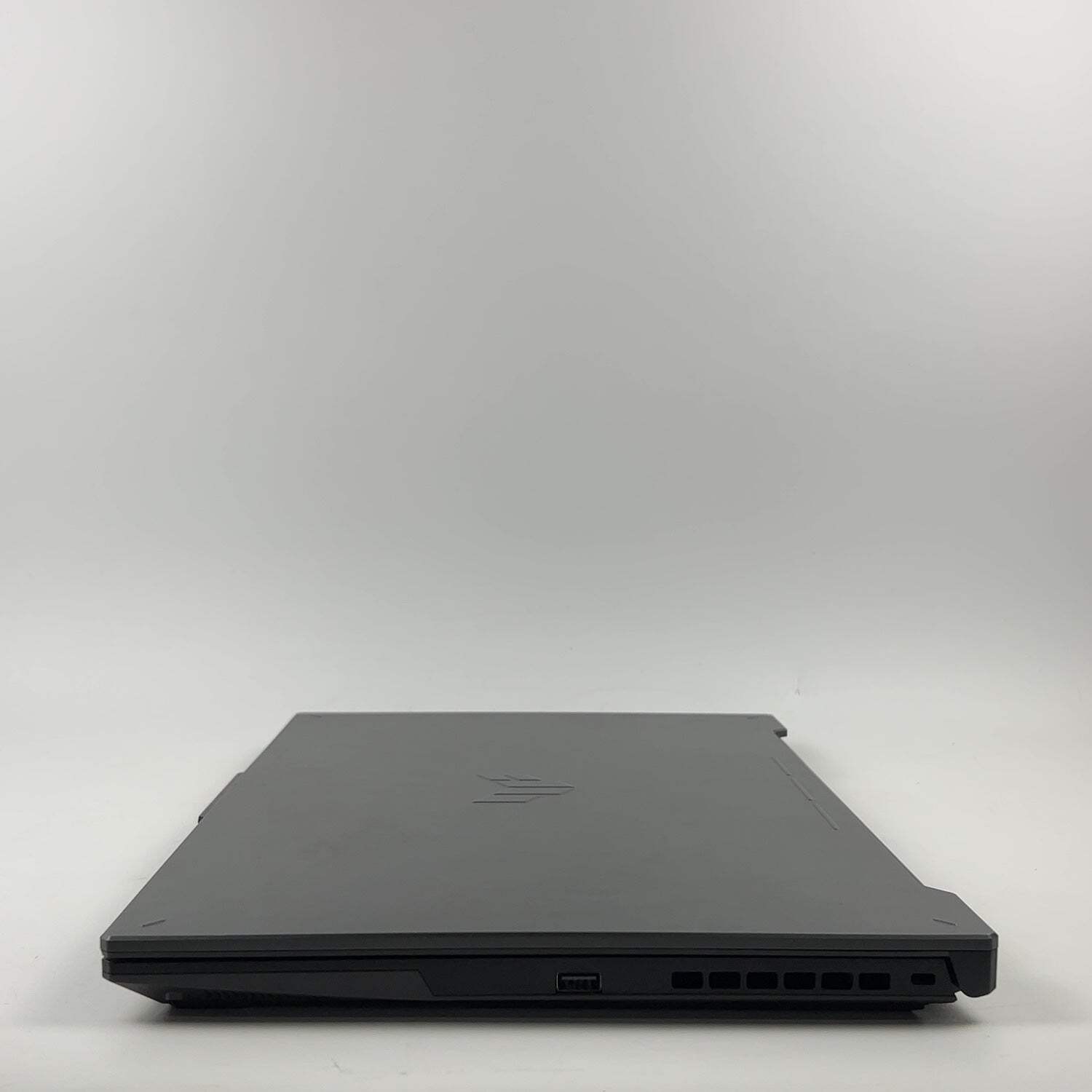 Asus TUF A17 FA707 17.3″ Ryzen 7 7735HS 3.2GHz 16GB RAM 1TB SSD