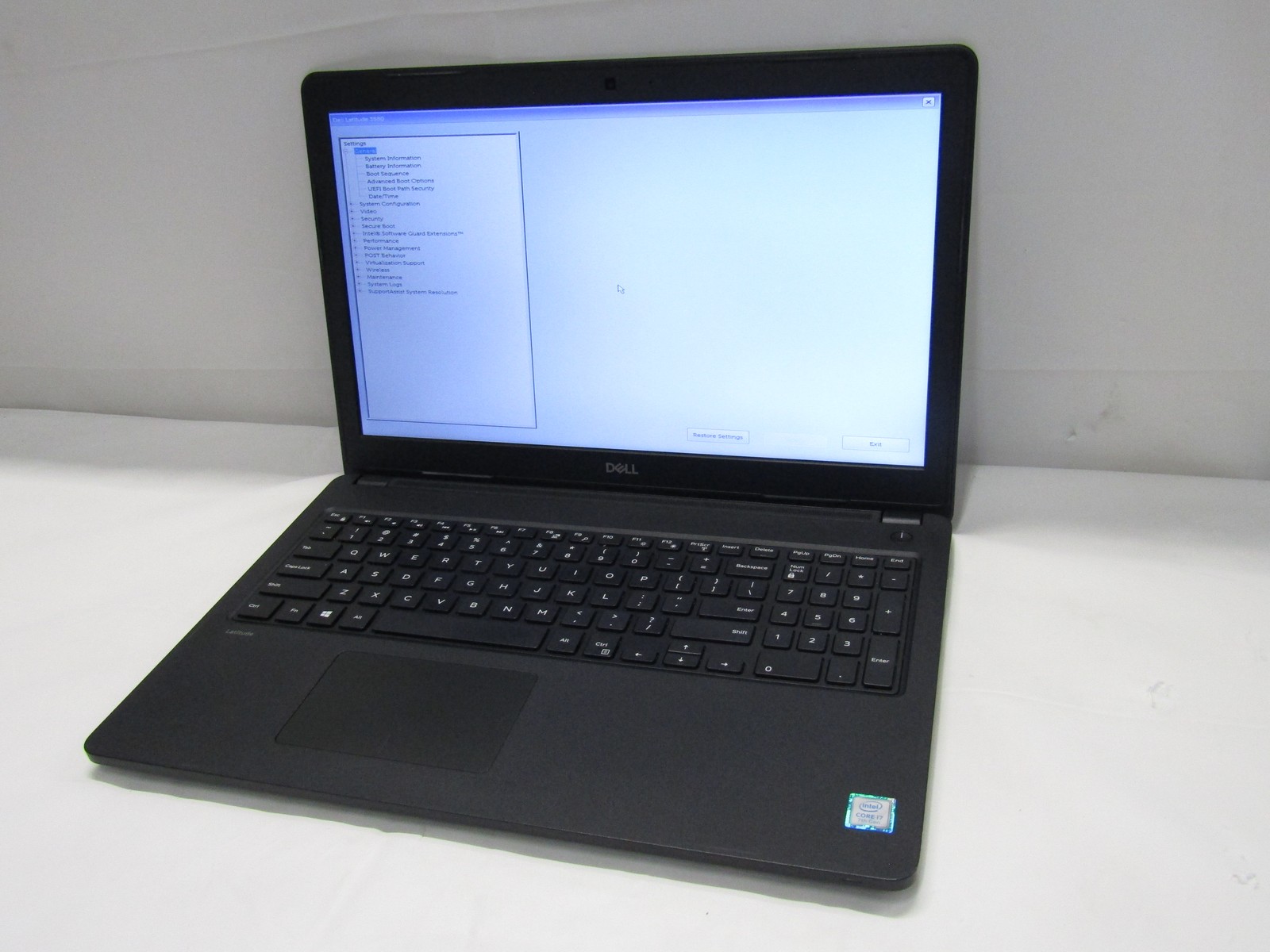 Dell Latitude 3580 2.7GHz Intel Core i7-7500U 8GB RAM 256GB SSD 15.6″ HD NO OS