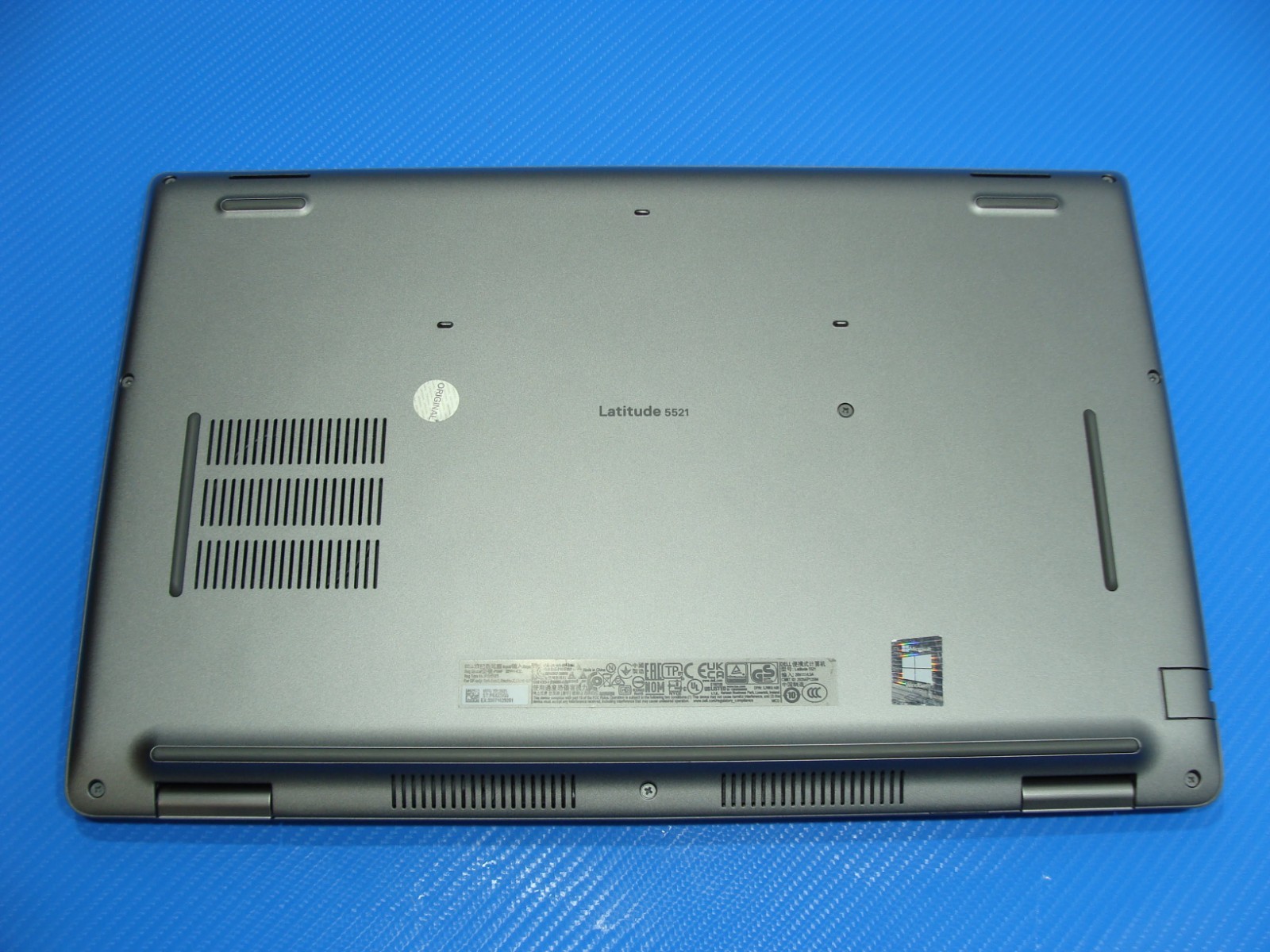 Dell Latitude 5521 15.6″ FHD TOUCH i7-11850H 2.5GHz 32GB 2TB SSD W11P +PA 130W