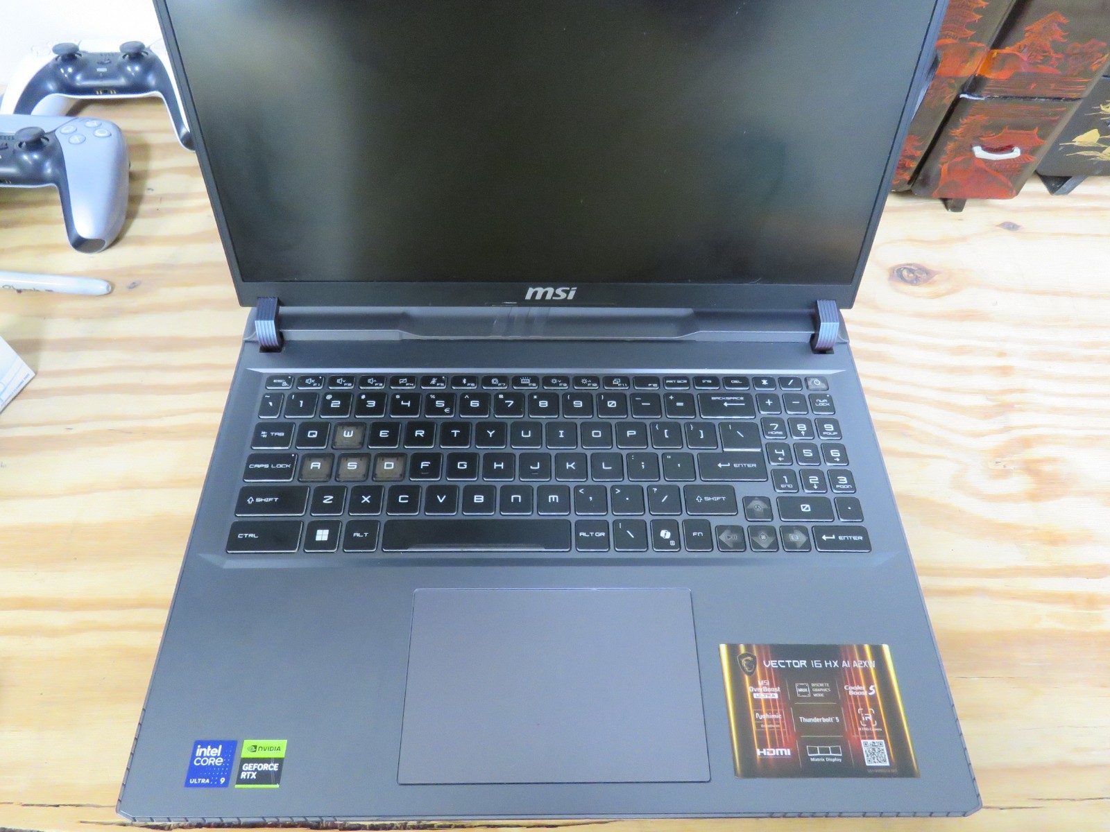 MSI Vector 16 HX AI A2XWGG-025US 16″ Gaming Laptop Ultra 9 275HX RTX 5070