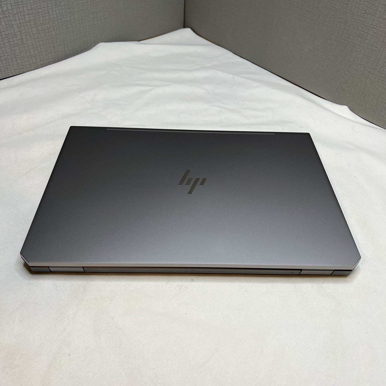HP ZBook Studio G5 Laptop,15.6-inch FHD, i7-8750H, 32GB, Quadro P1000, 1TB SSD