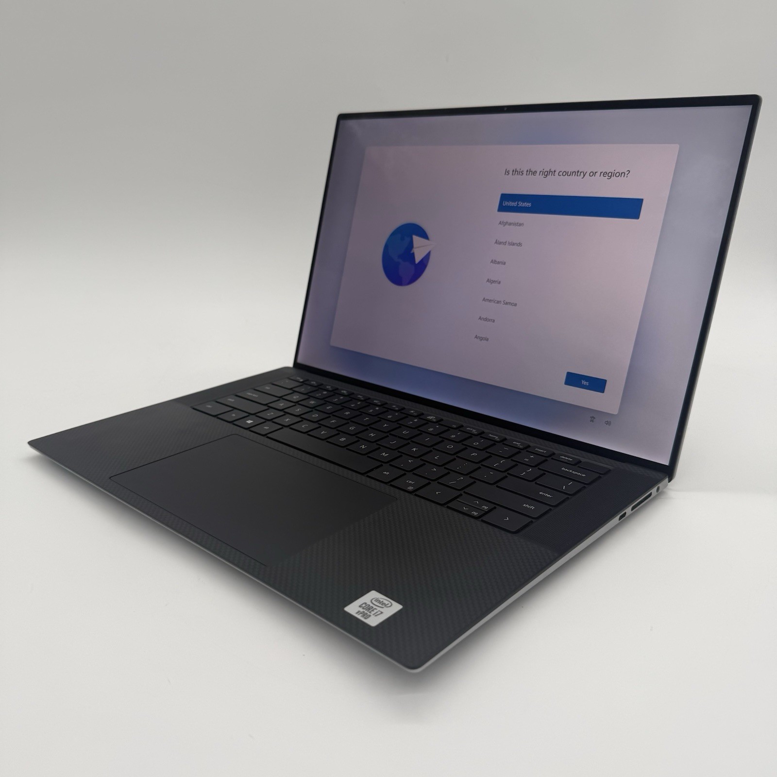 Dell Precision 5550 15.6″ 4K Laptop i7-10850H 16GB 512GB SSD Quadro T1000 Win11P