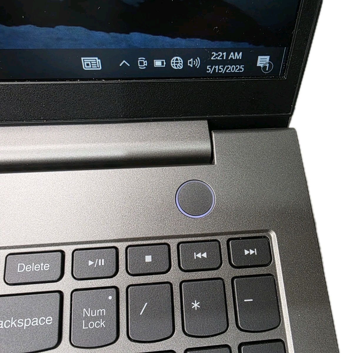 Lenovo ThinkBook 15″ 11th Gen G2 ITL i7-1165G7 @2.80GH 8GB /512GB – Win10 Pro