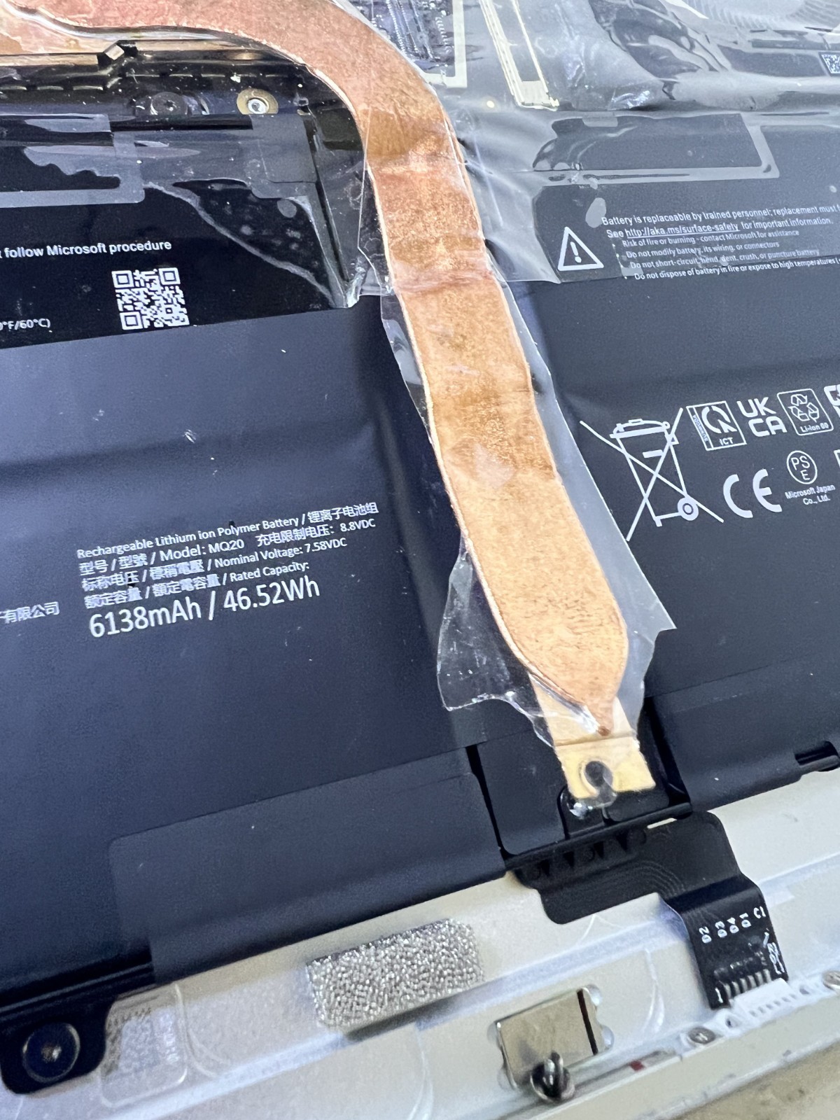 Microsoft Surface Pro 9 13″ i5-1235U 8GB RAM 2038 As-Is No Screen – No SSD READ!