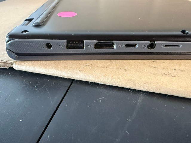 ASUS VivoBook F512D Ryzen 3 3250U 256GB SSD 20GB RAM (No Charger Included)