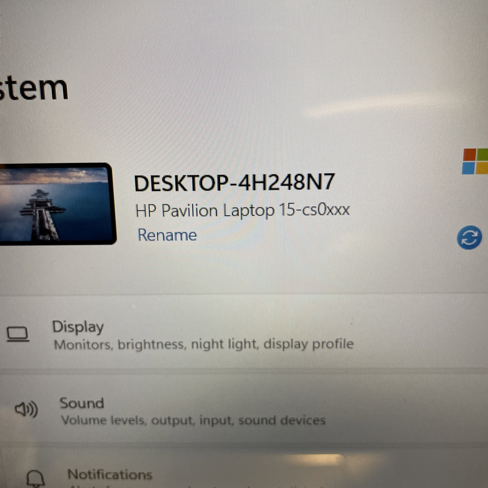 HP Pavilion 15-cs0064st _ i7-8550U @ 1.8 _ 8GB RAM _ 256GB SSD _ W11H