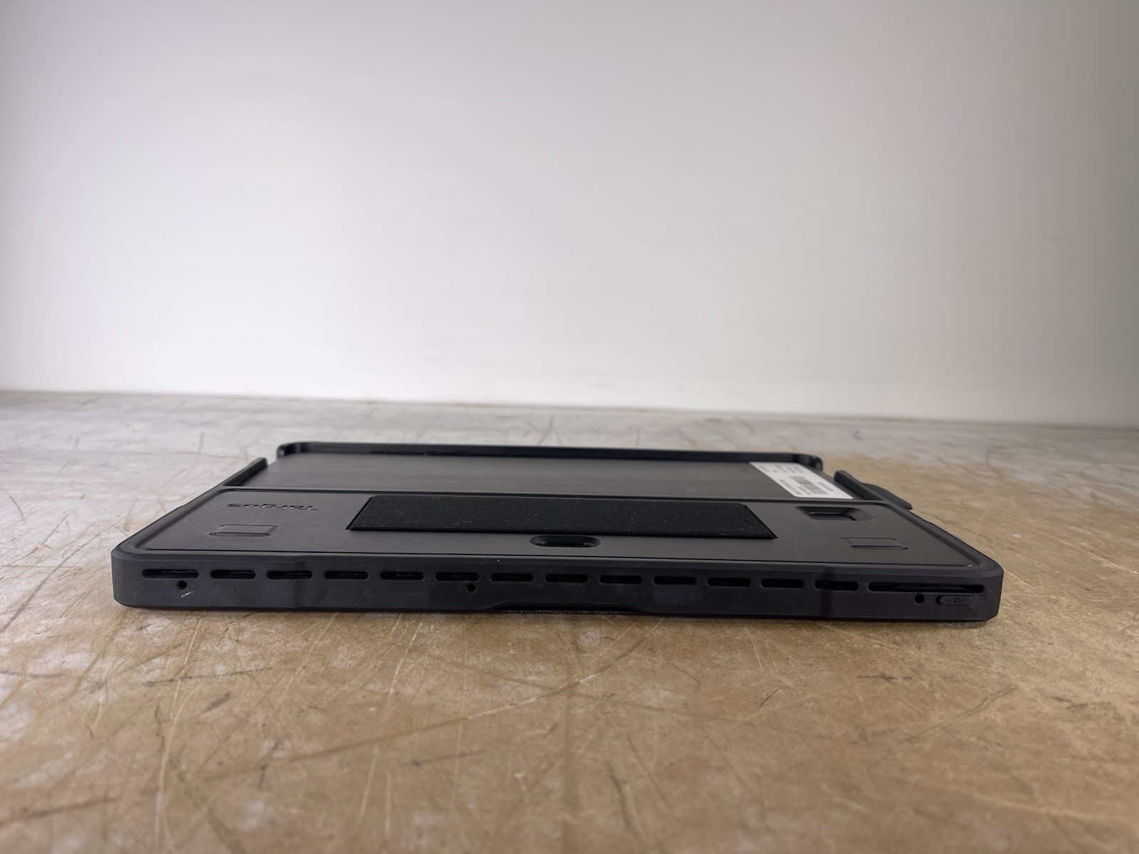 DELL LATITUDE 5285 I5-7300U @ 2.6GHz, 8GB RAM, NO HDD/OS