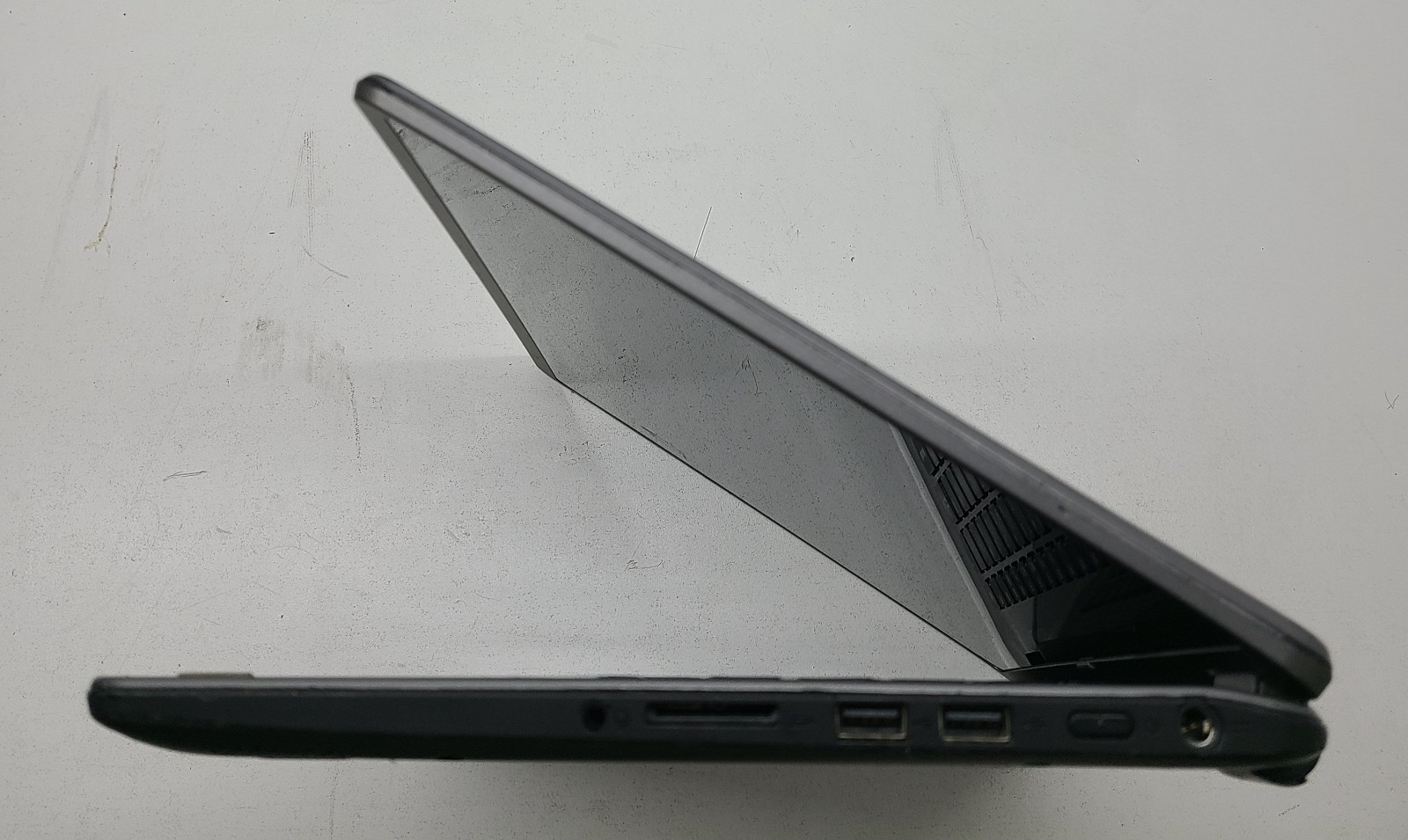 Acer Aspire R3-471T-5039 14″ Touch Laptop Intel Core i5-5200U 8GB No HD/OS (FL)