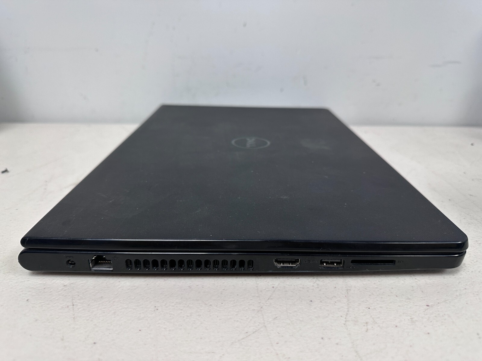 Dell Inspiron 5566 i5 7200 8GB RAM 256GB SSD NO AC #04