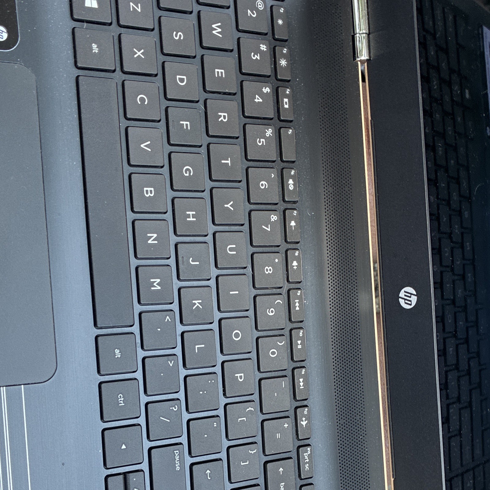 HP Pavilion Notebook 15.6in Core i5-6300U Silver HDMI USB 3.0