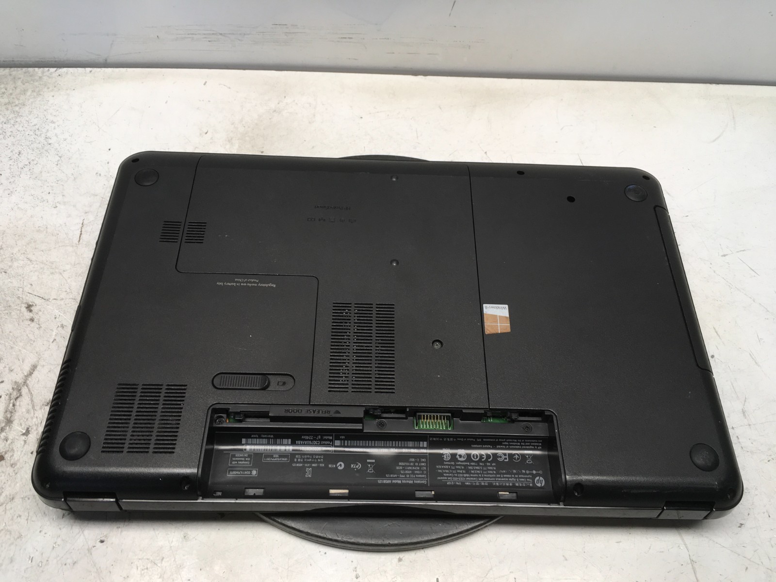 HP Pavilion G7-2246NR AMD A6-4400M 2700MHz 8 GB NO HDD No Batt