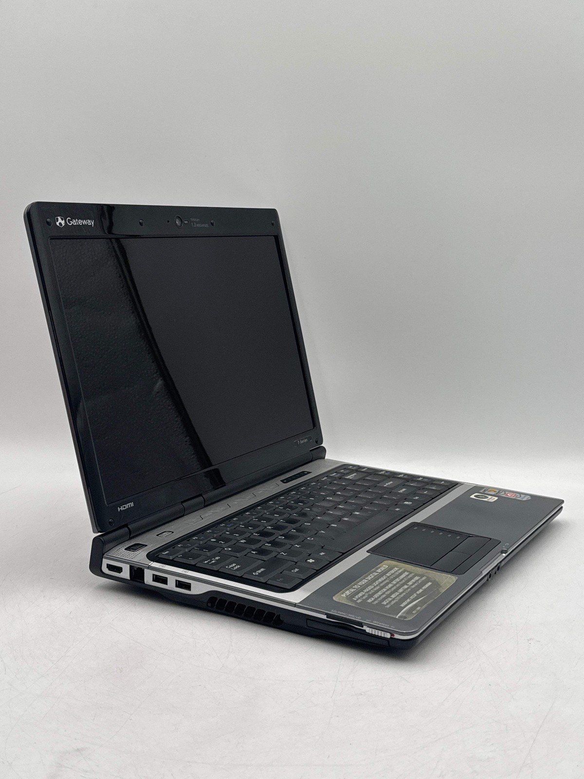 Gateway T-Series W350A 14″ Inch Laptop Computer – for parts