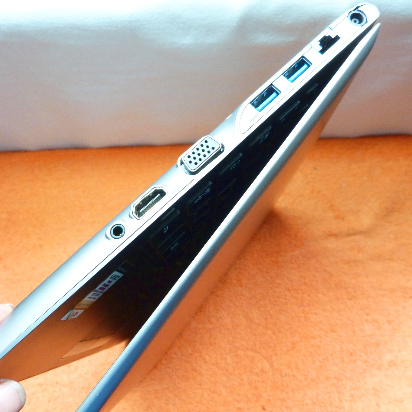 XL LOT Samsung 535U Business 13″ METAL ULTRA Netbook Windows 11 SSD 8GB RAM