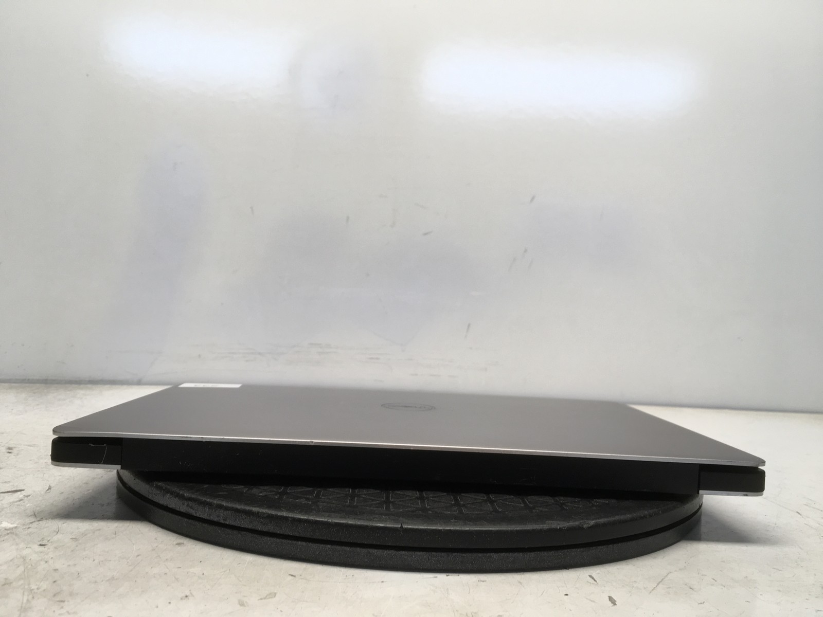 Dell XPS 13 9343 Intel i5-5200U 2.2GHz 8 GB NO HDD No Batt