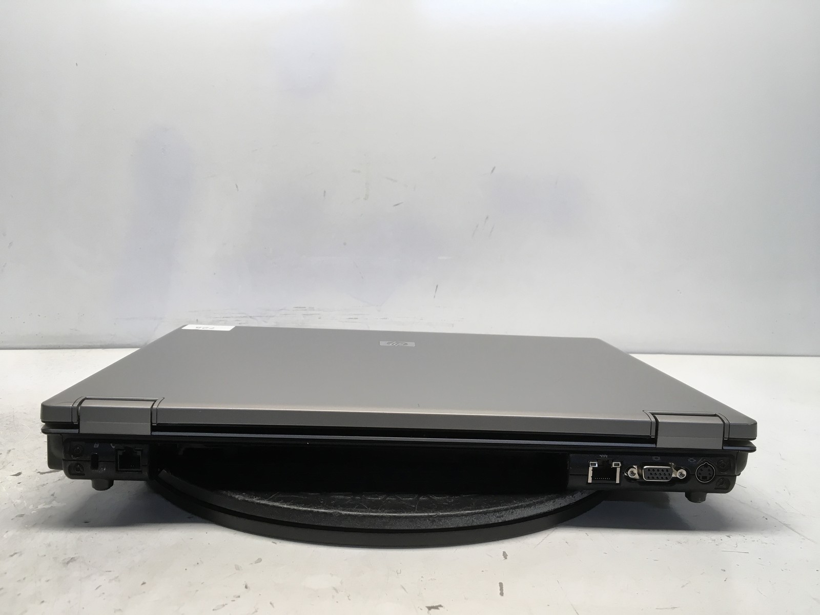 HP Compaq 6730B Intel Core 2 Duo P8400 2.26GHz 2 GB NO HDD No Batt BIOS Locked