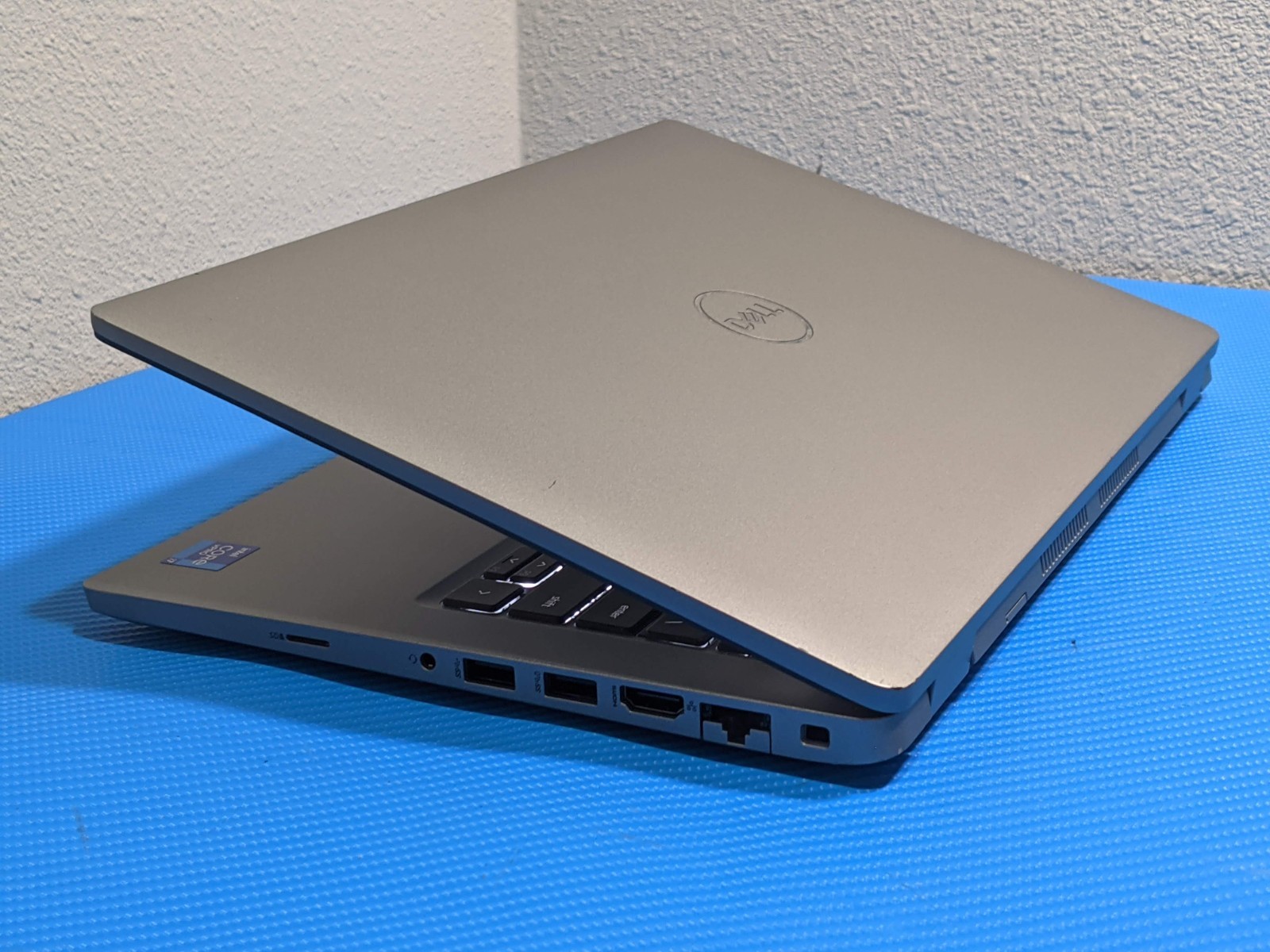 Dell Latitude 5420 14″ FHD Intel vPRO i7-1185G7 3GHz 8GB 512GB SSD W11P +Charger